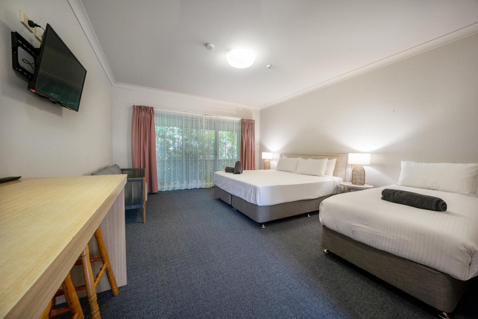 Triple Room - Disability Access - Not Pet Friendly - Photo 4