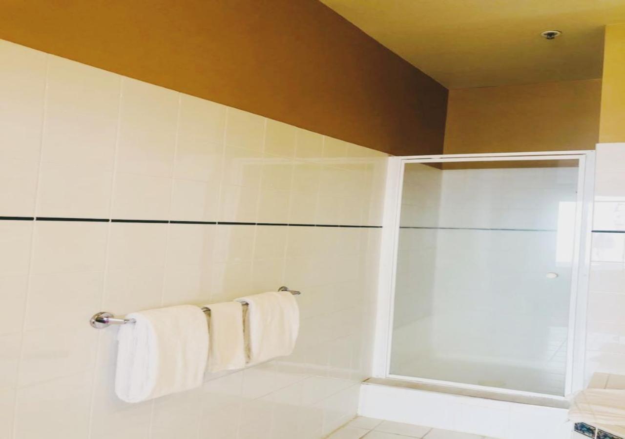 Executive Room - Photo 2