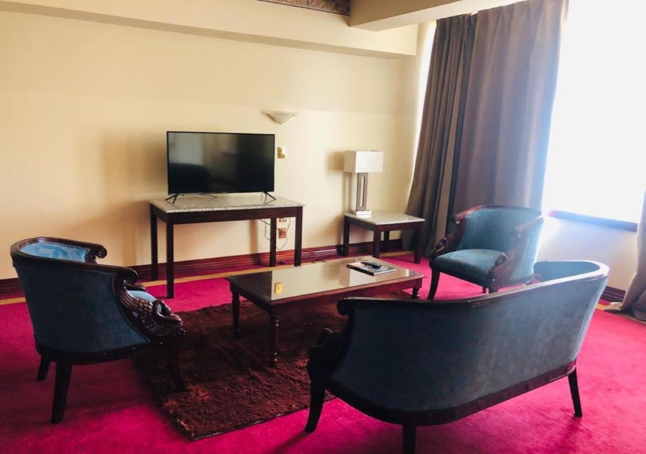 Executive Room - Photo 4