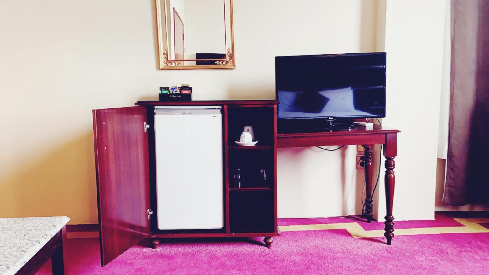Deluxe Double Room - Photo 5