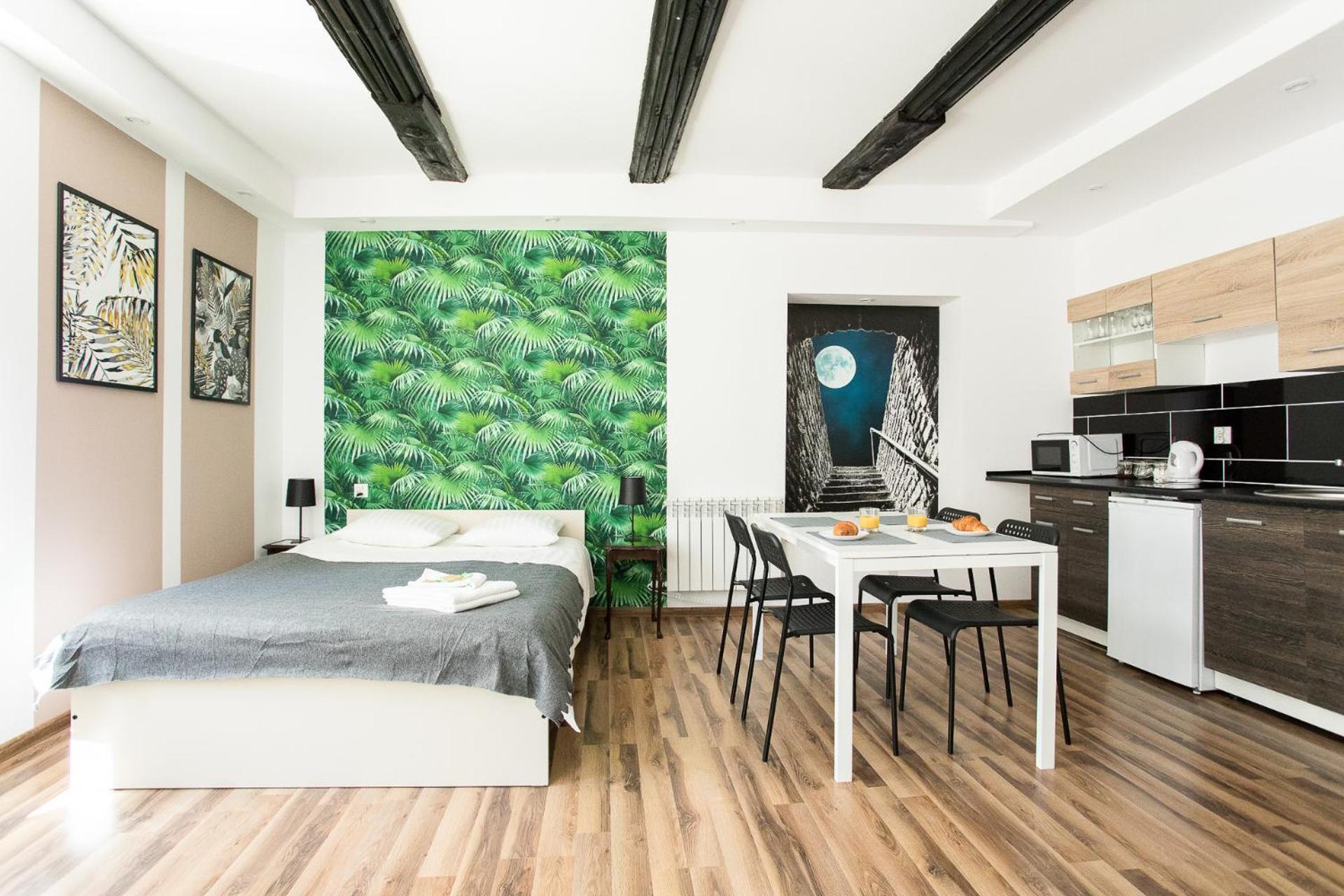 One-Bedroom Apartment - Photo 7