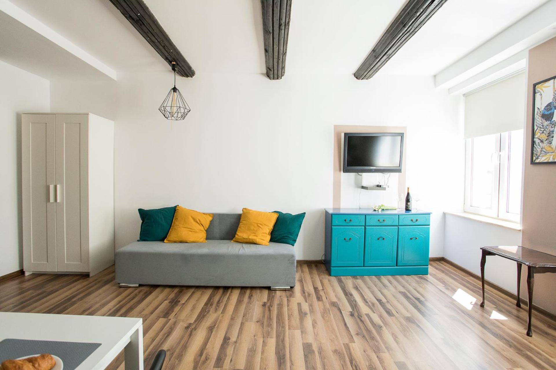One-Bedroom Apartment - Photo 14