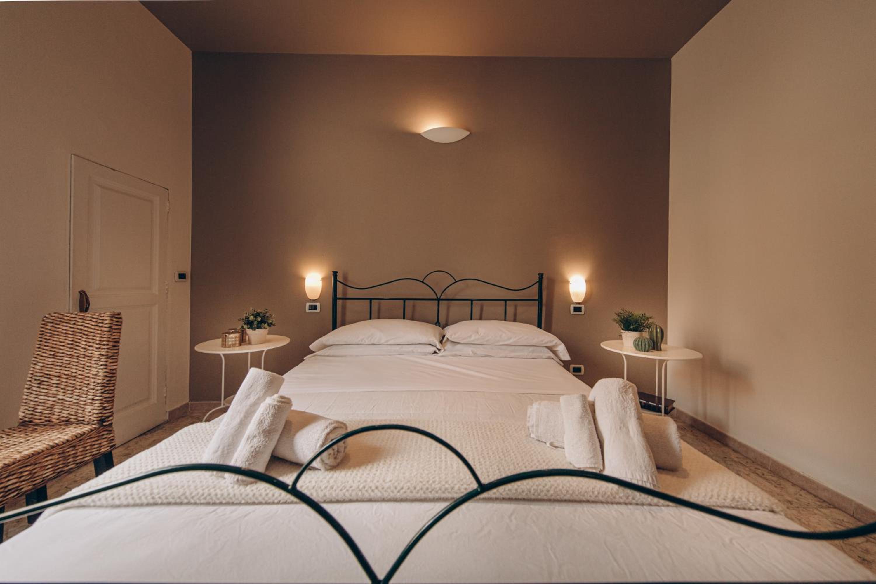 Double Room with Balcony photo 2