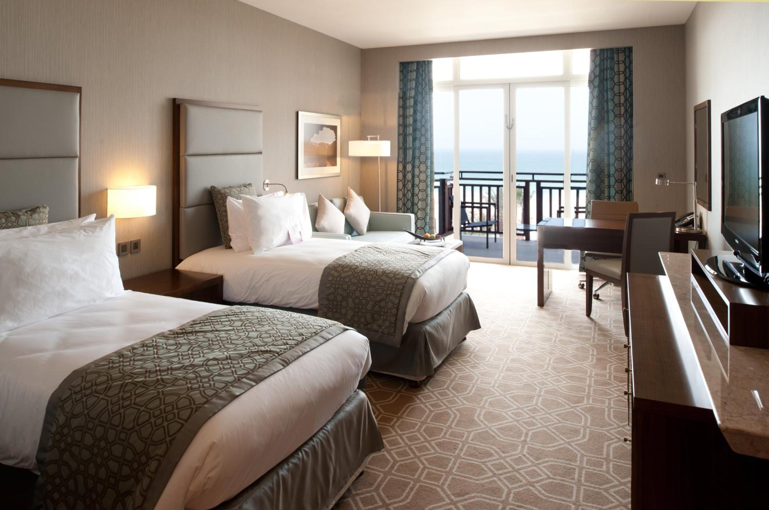 Standard Twin Room - Photo 10