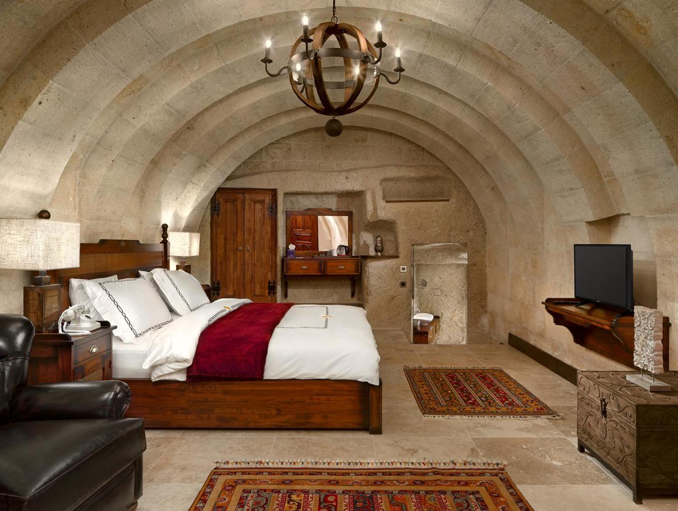 Deluxe Suite photo 3