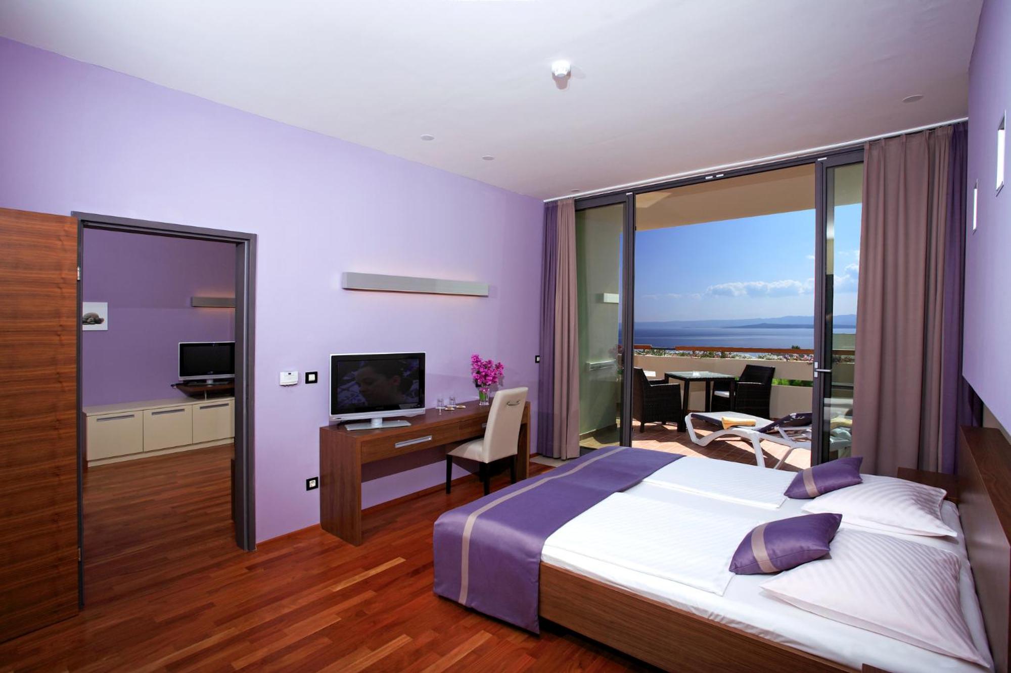 Suite Senior with Sea View photo 1