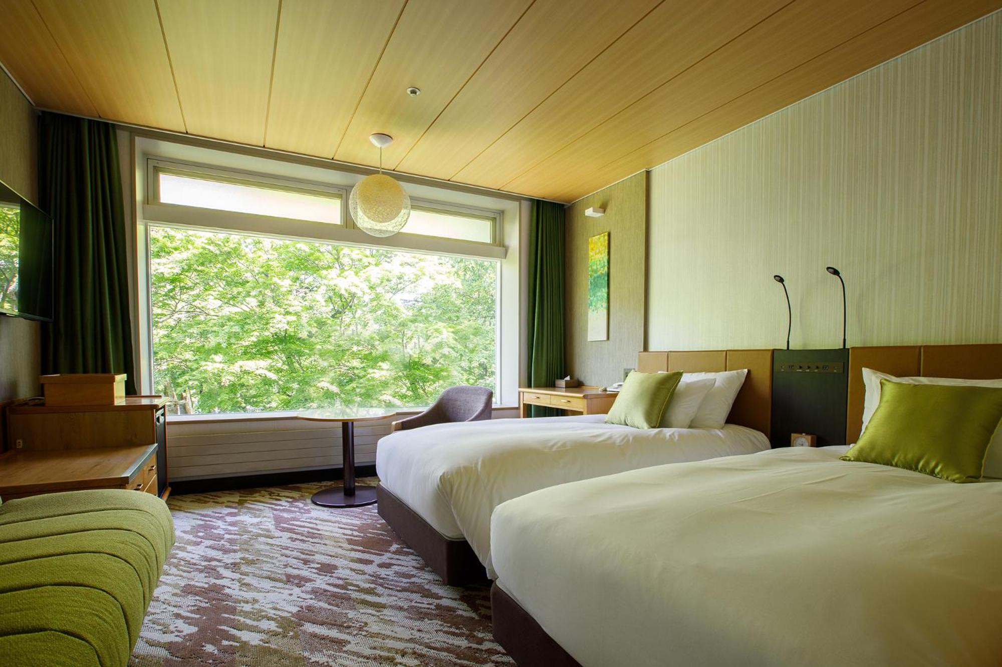 West Wing Twin Room (Non-Smoking) - Photo 1