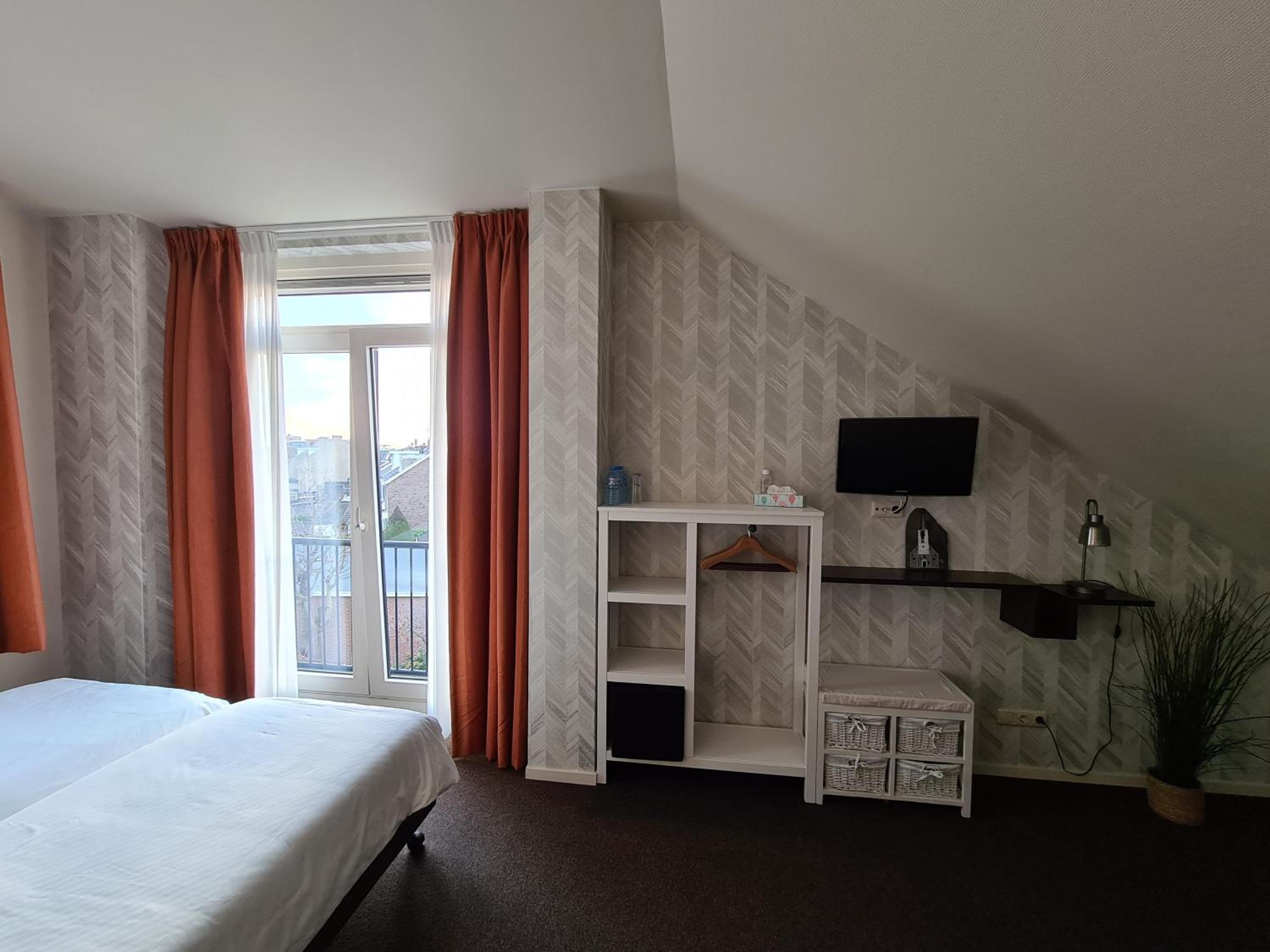Comfort Triple Room photo 2