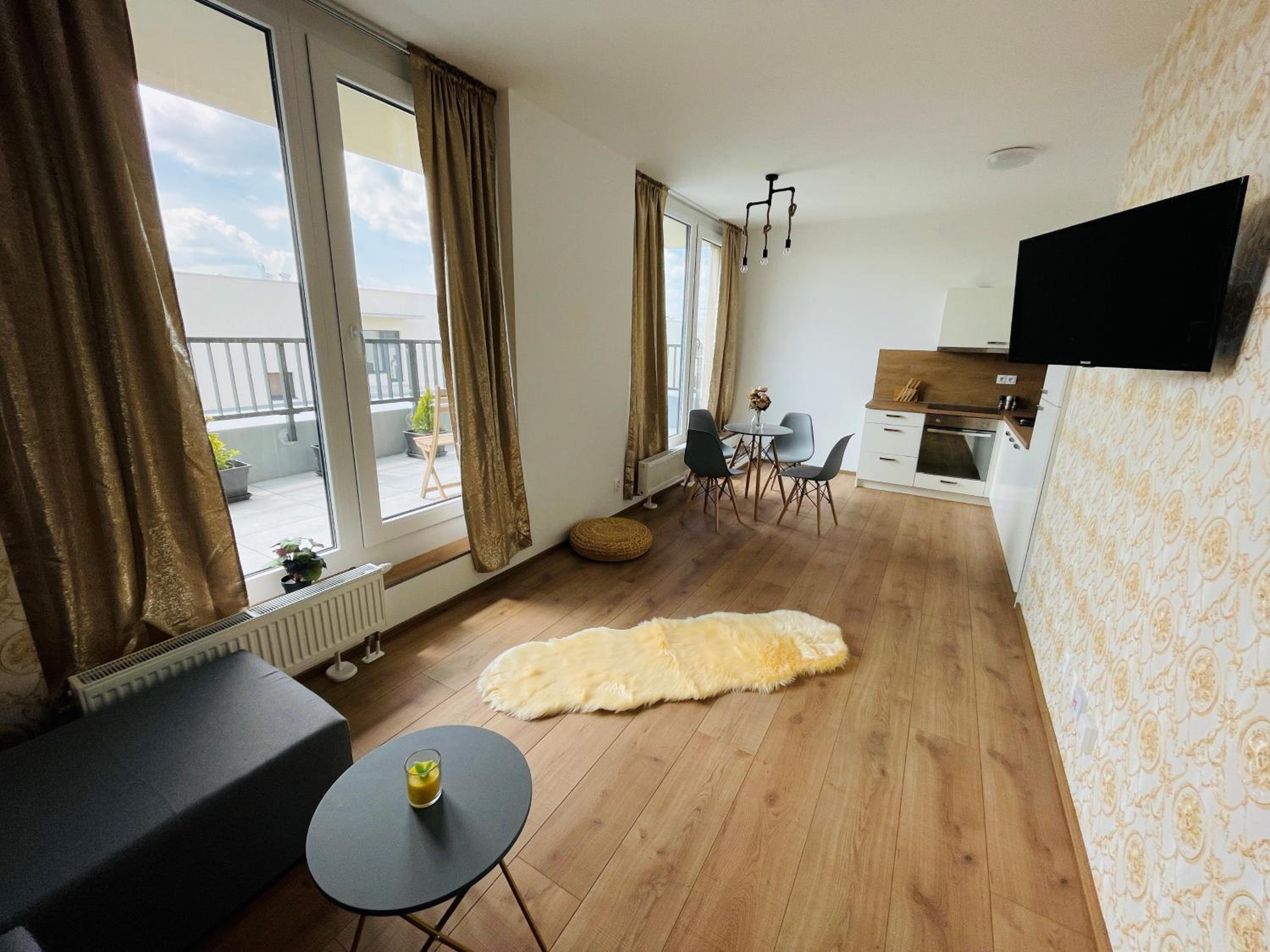 One-Bedroom Apartment - Photo 1