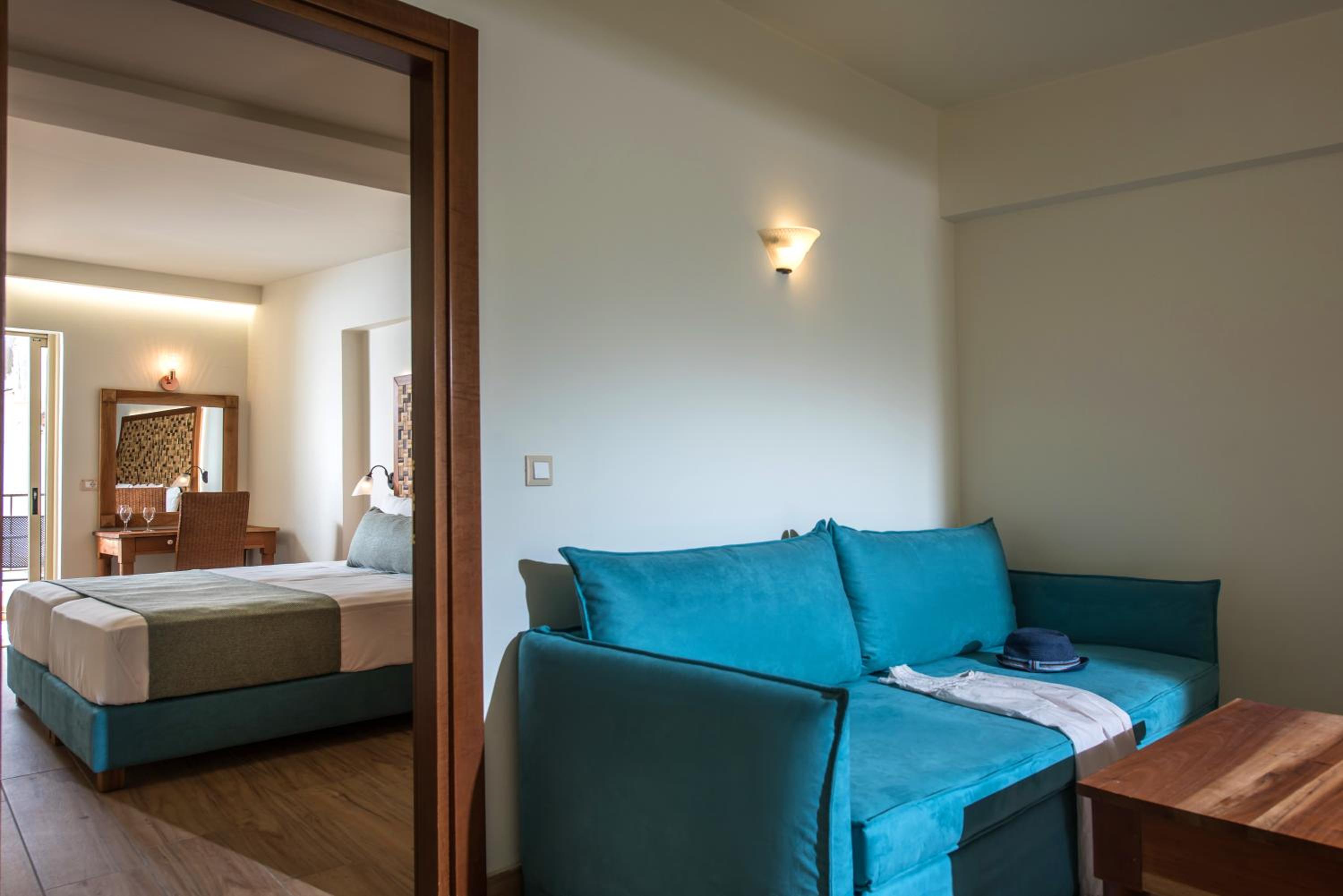 Executive Suite - Photo 3