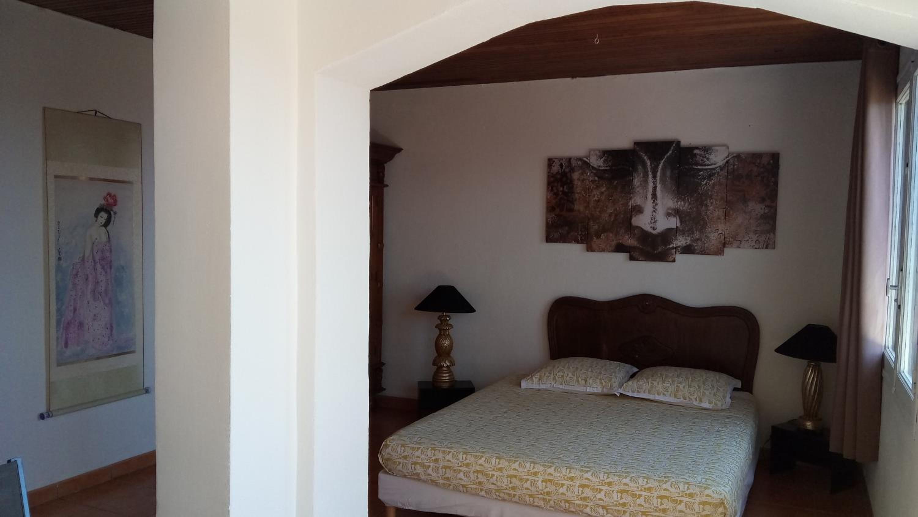 Queen Room with Balcony photo 2
