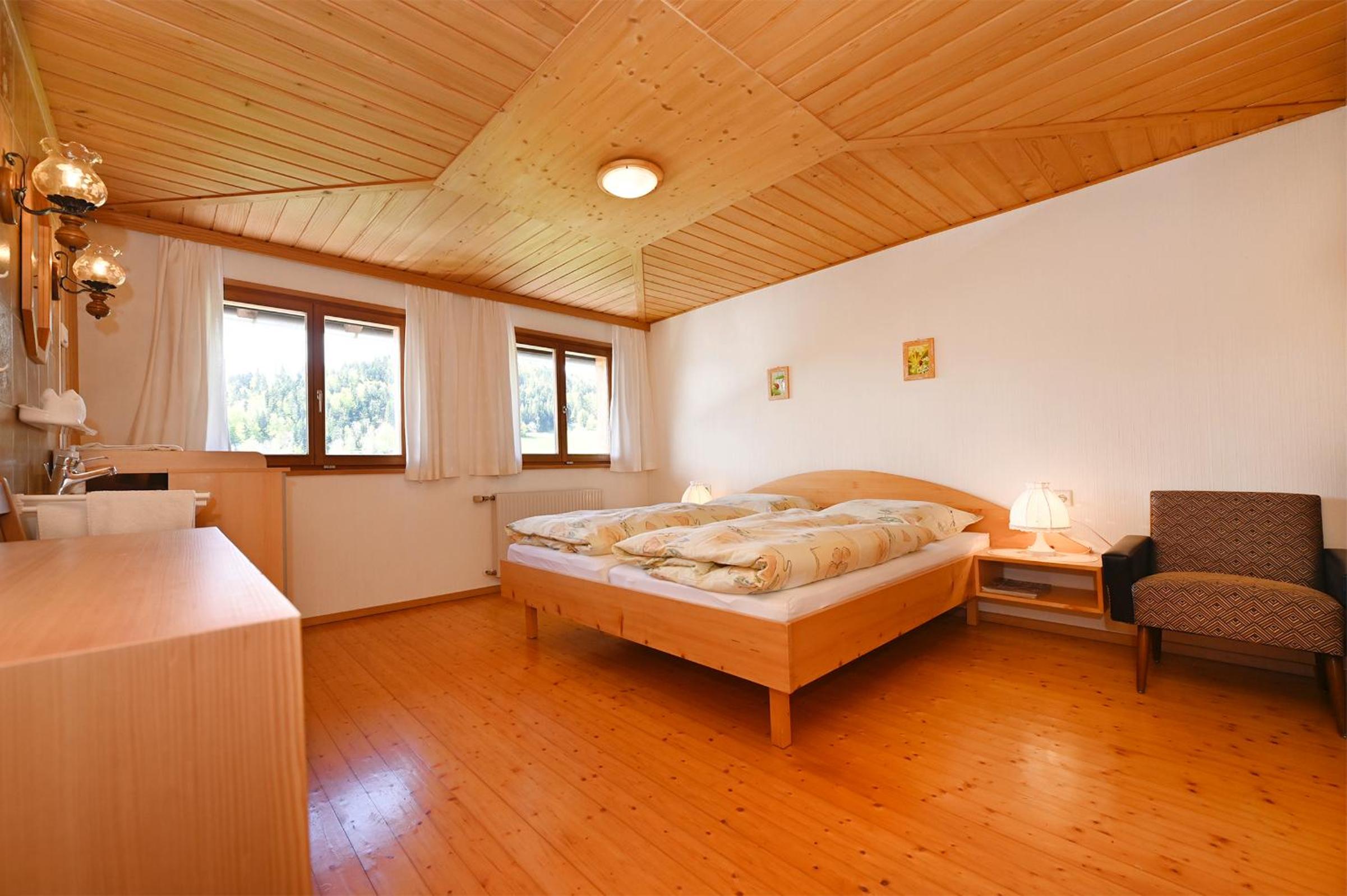 Three-Bedroom Apartment photo 3