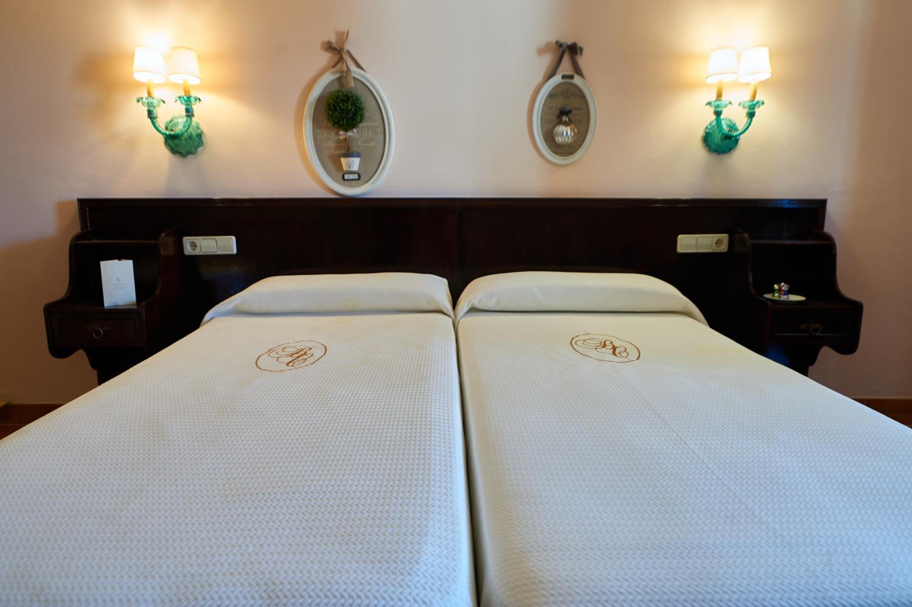 Habitación Doble con Cama Supletoria