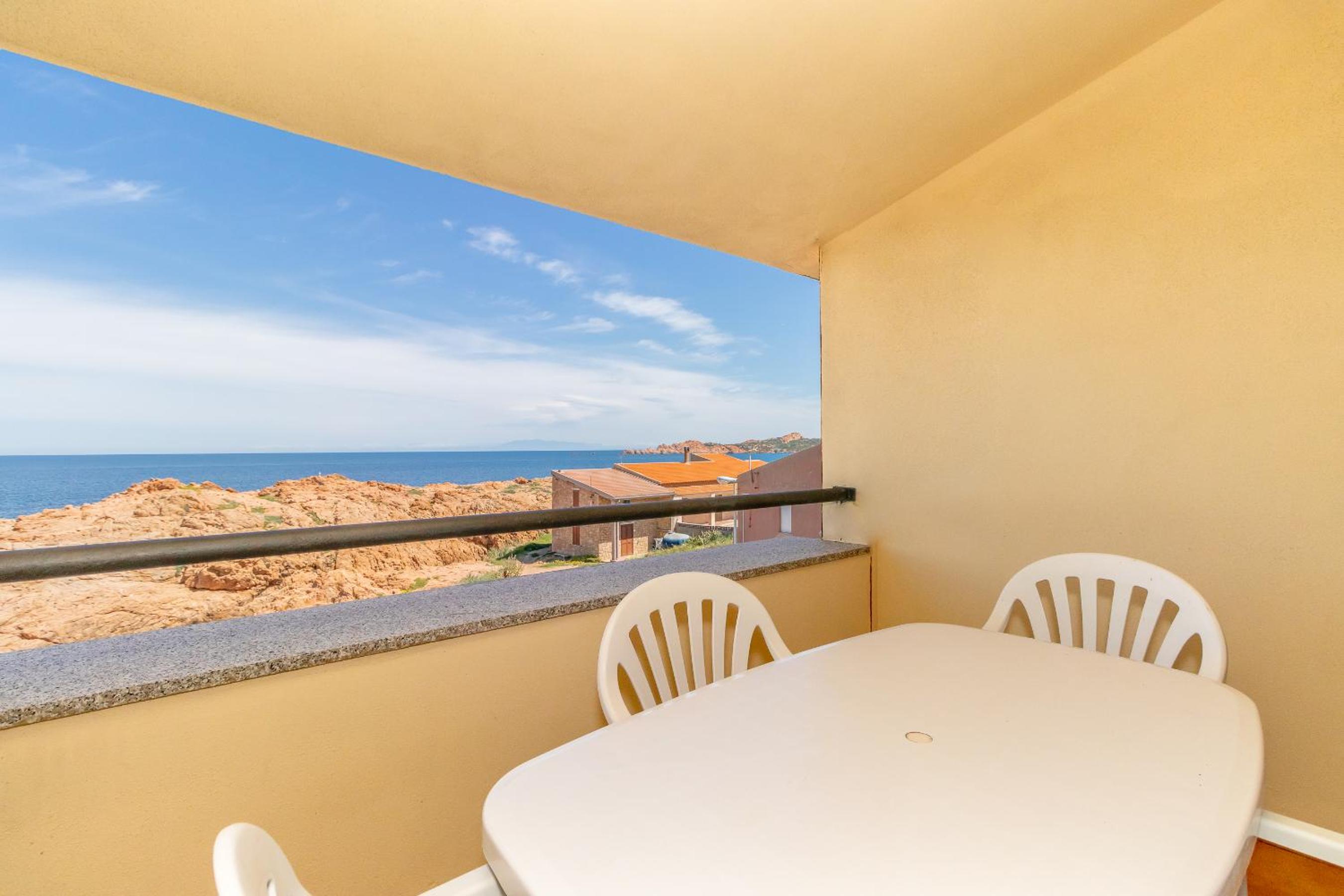 Studio Apartment with Sea View photo 3