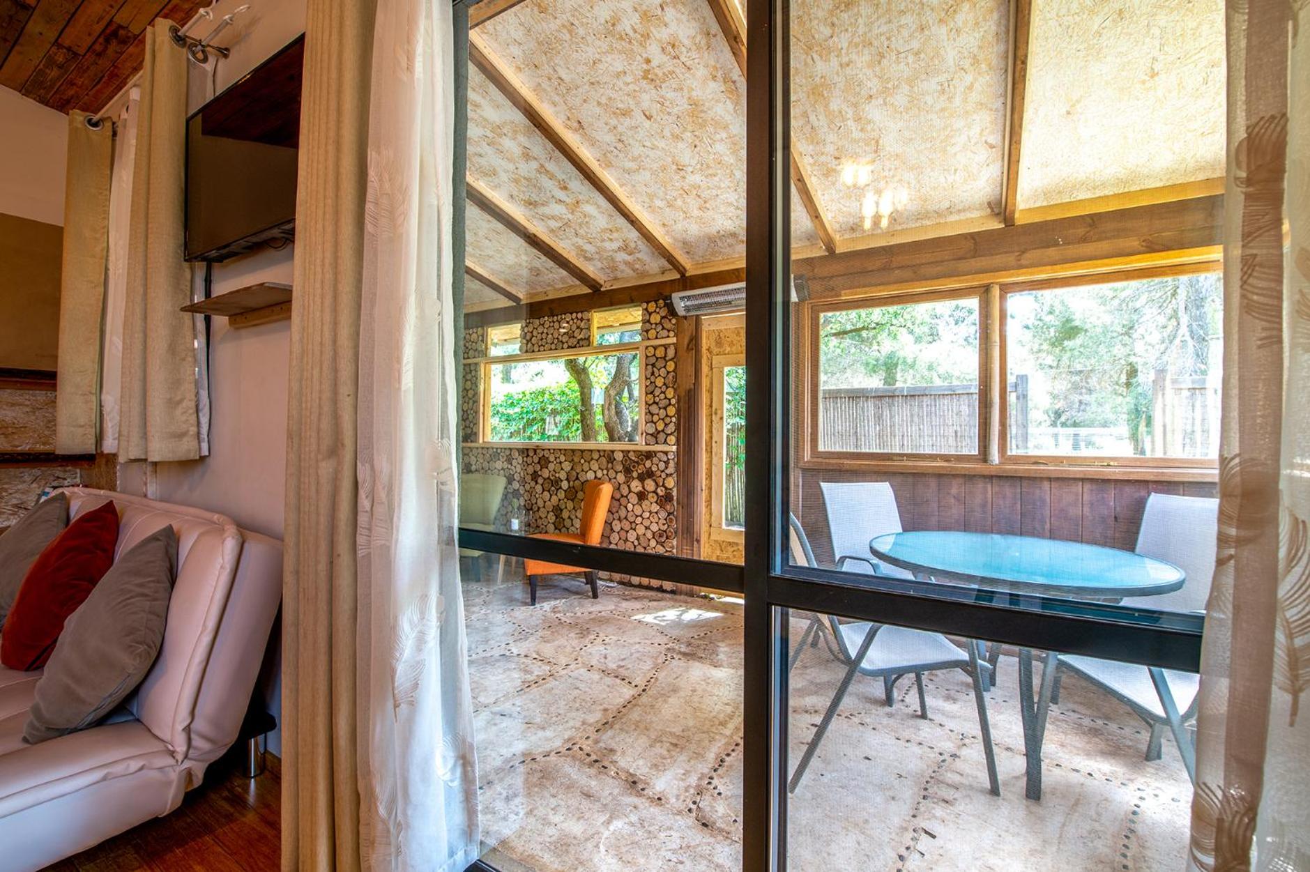 Family Room - Photo 13