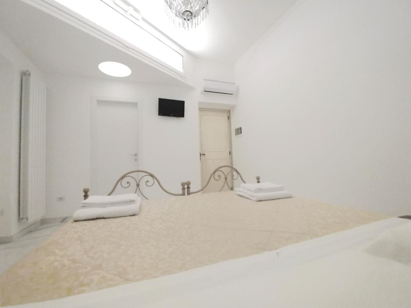 Comfort Room with Private Bathroom photo 1