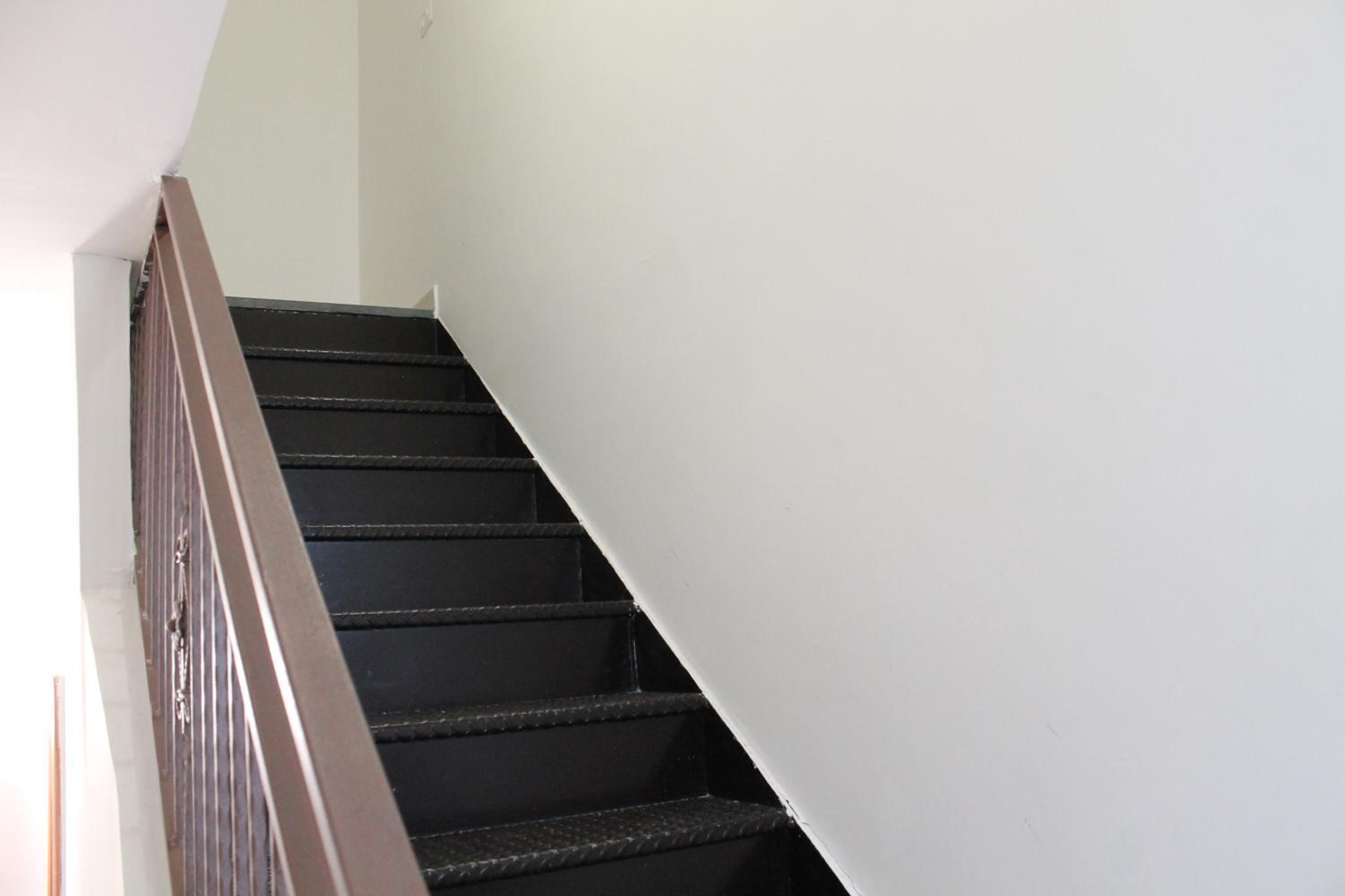 Apartment - Split Level - Photo 15