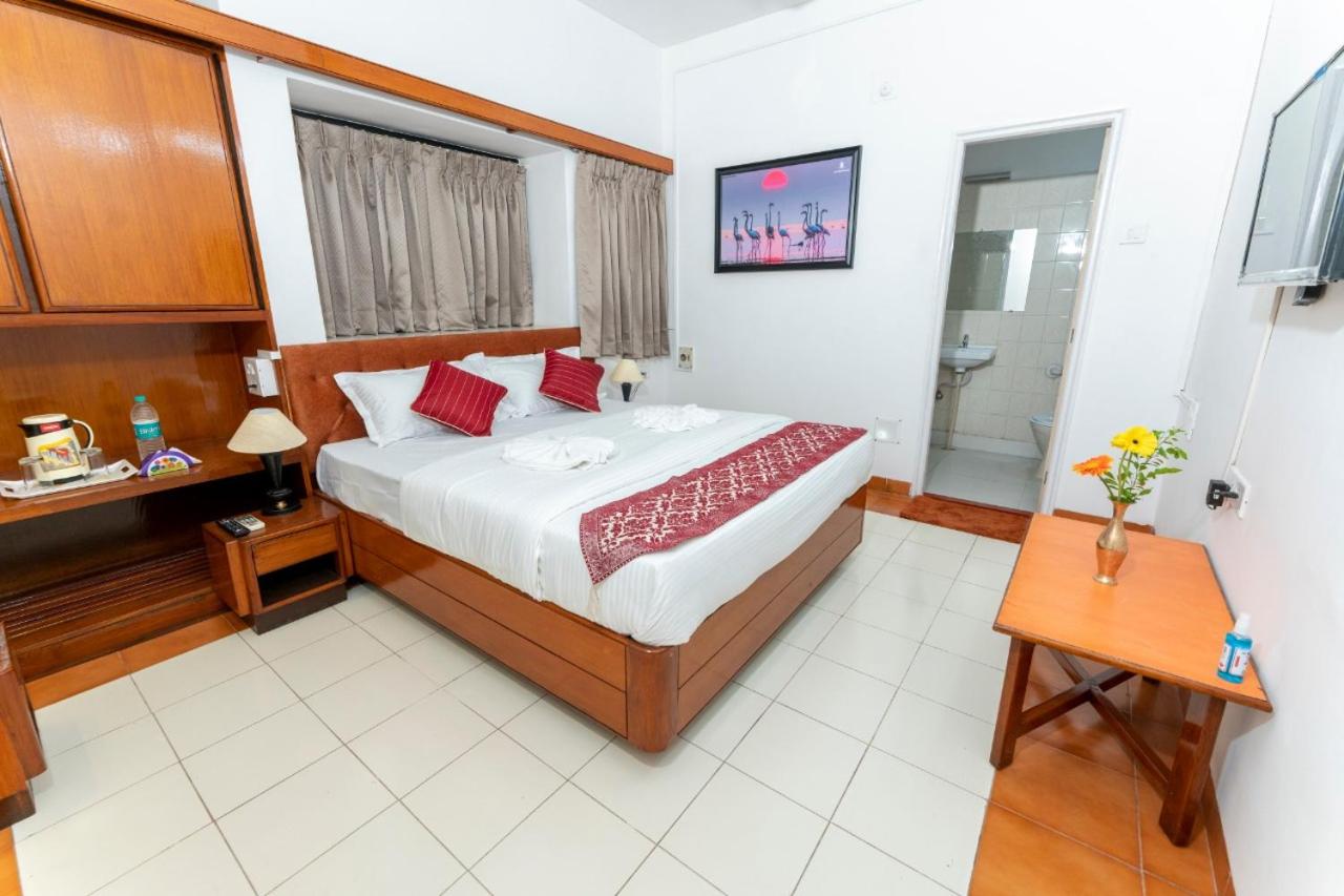 Deluxe Room - Photo 5
