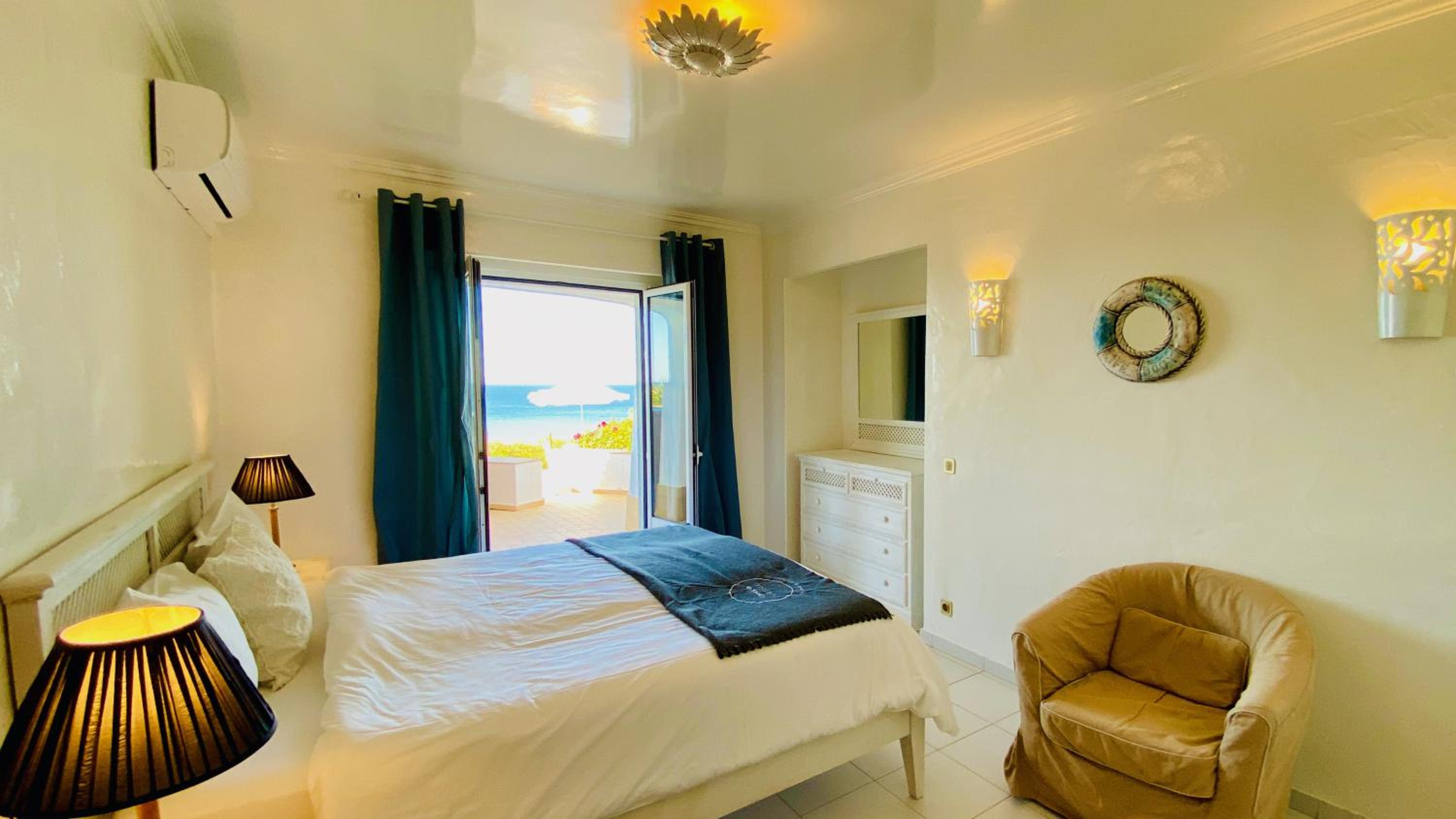 Villa - Beach Front