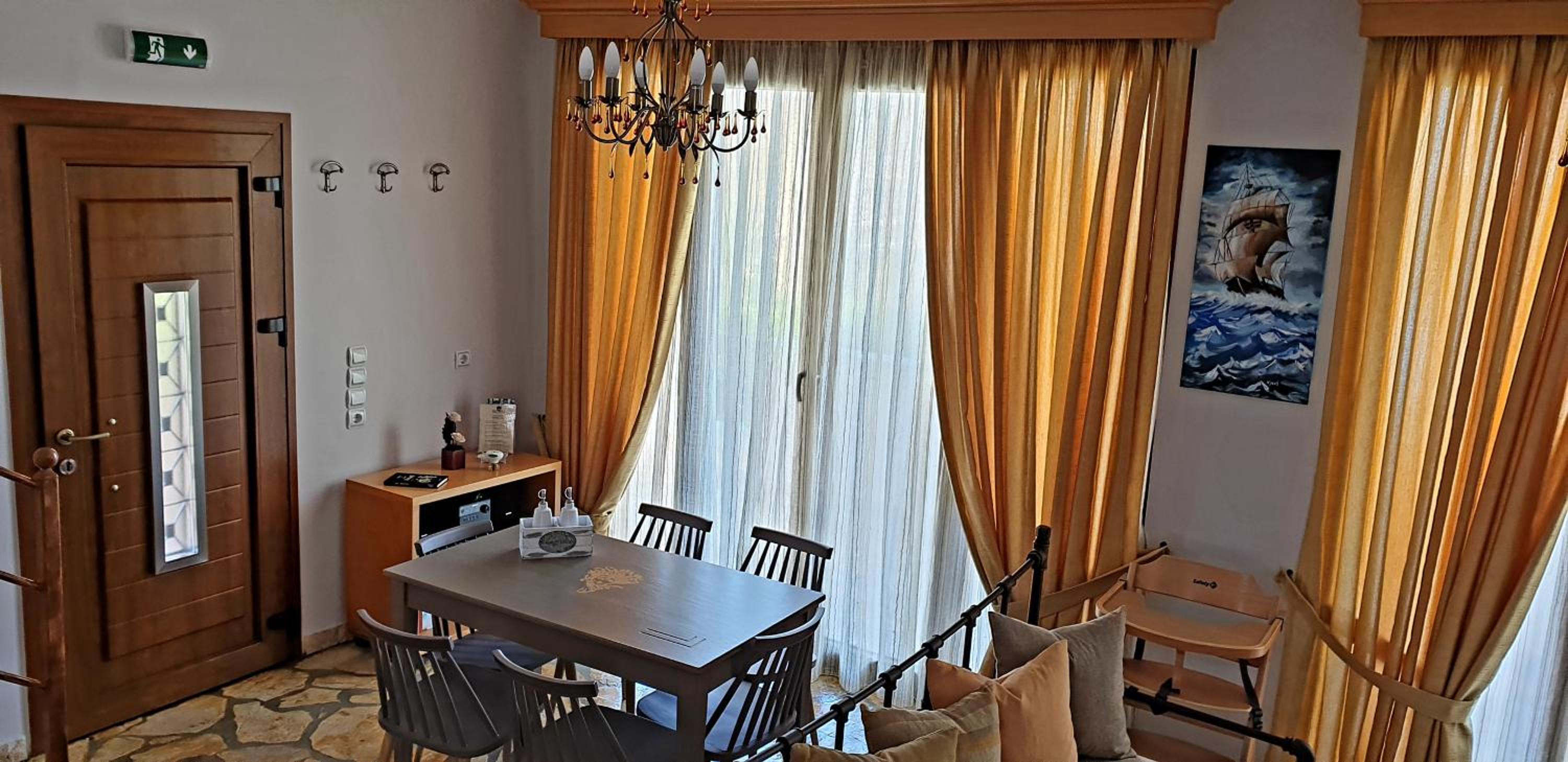 Villa with Sea View - Photo 2