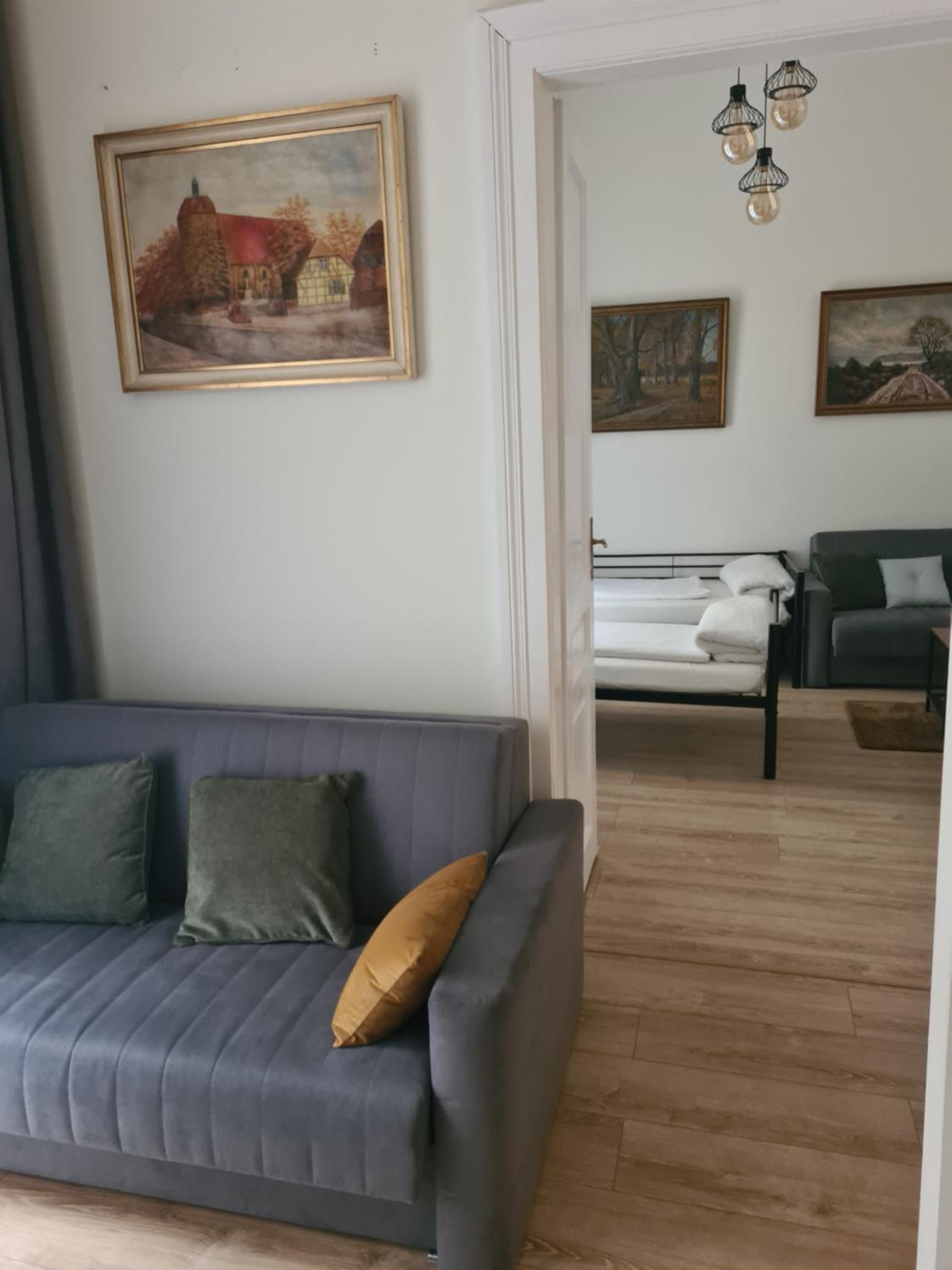 Two-Bedroom Apartment - Photo 21