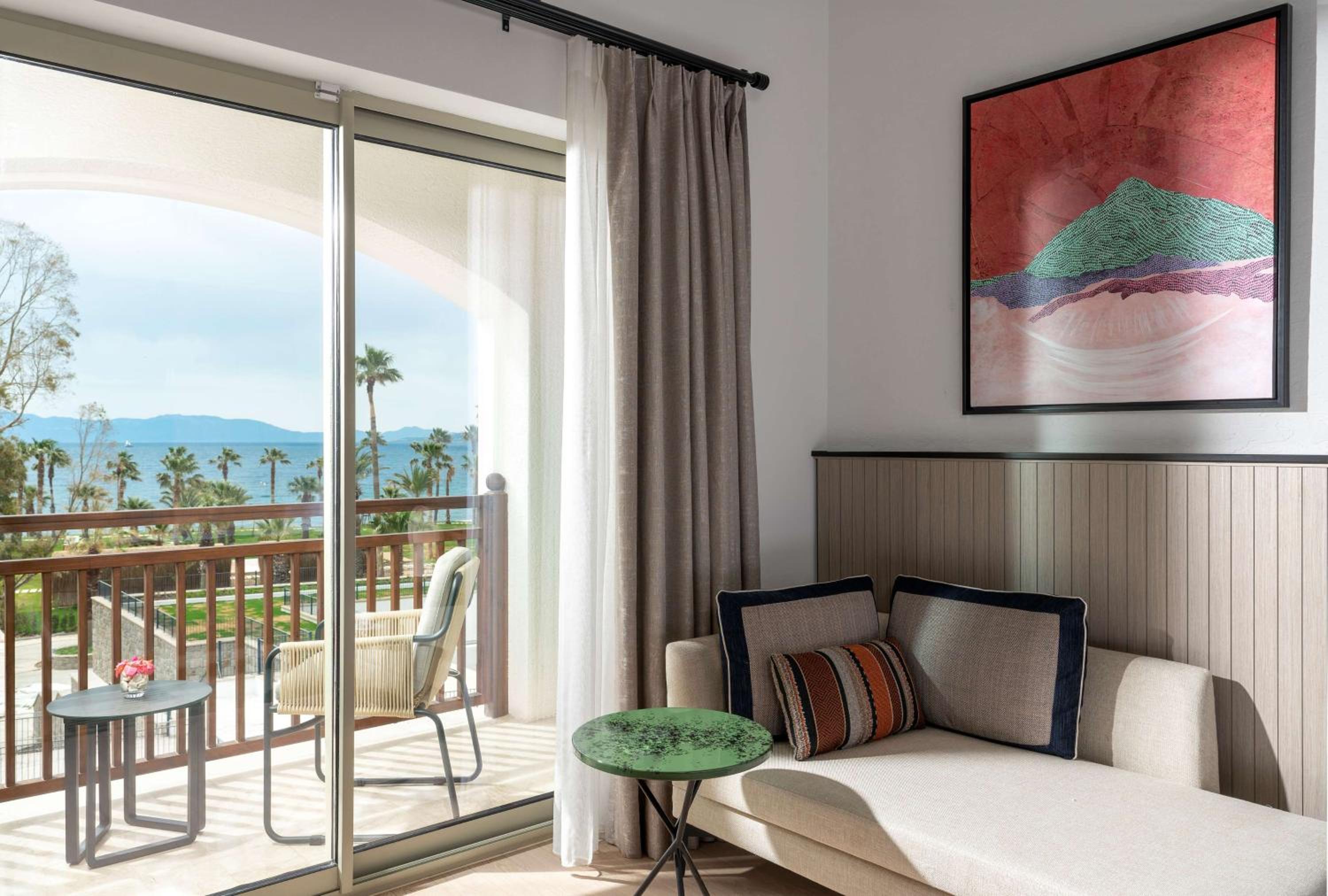 Collection Premium Room with Sea View and Balcony - Photo 1