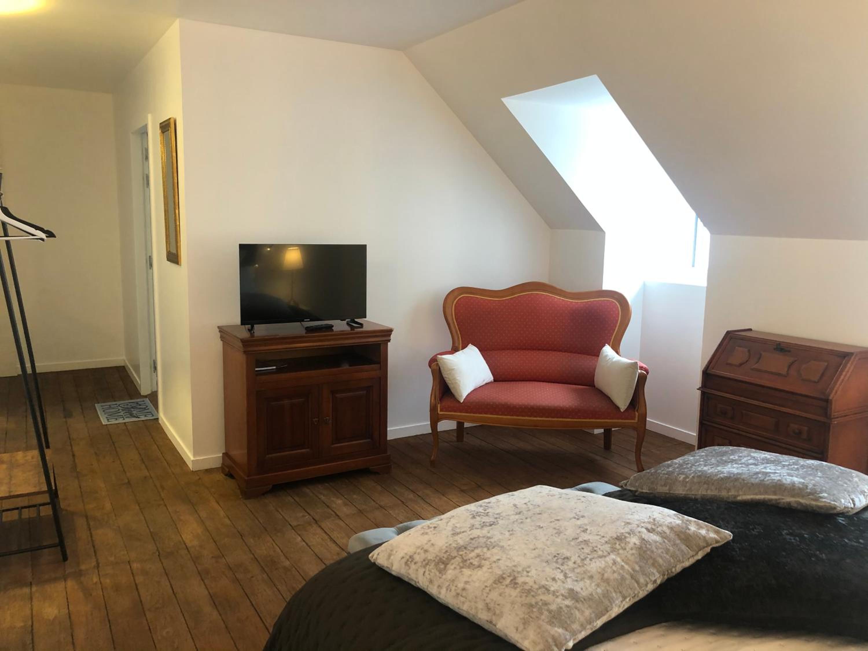 Deluxe Double or Twin Room photo 1