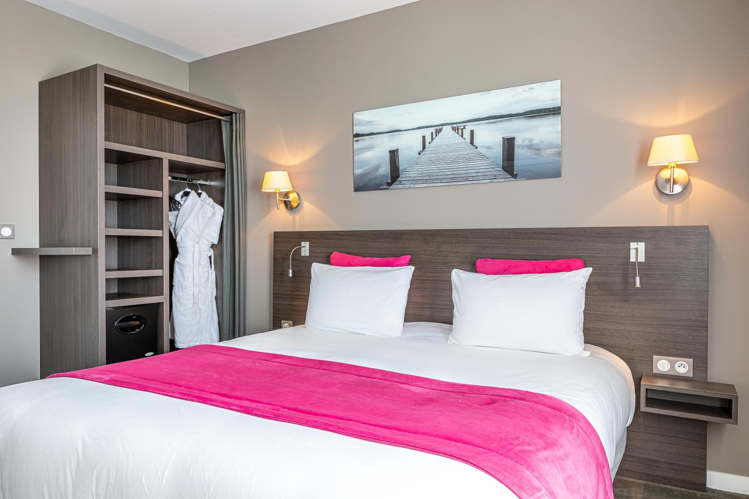 Superior Double Room - Photo 10