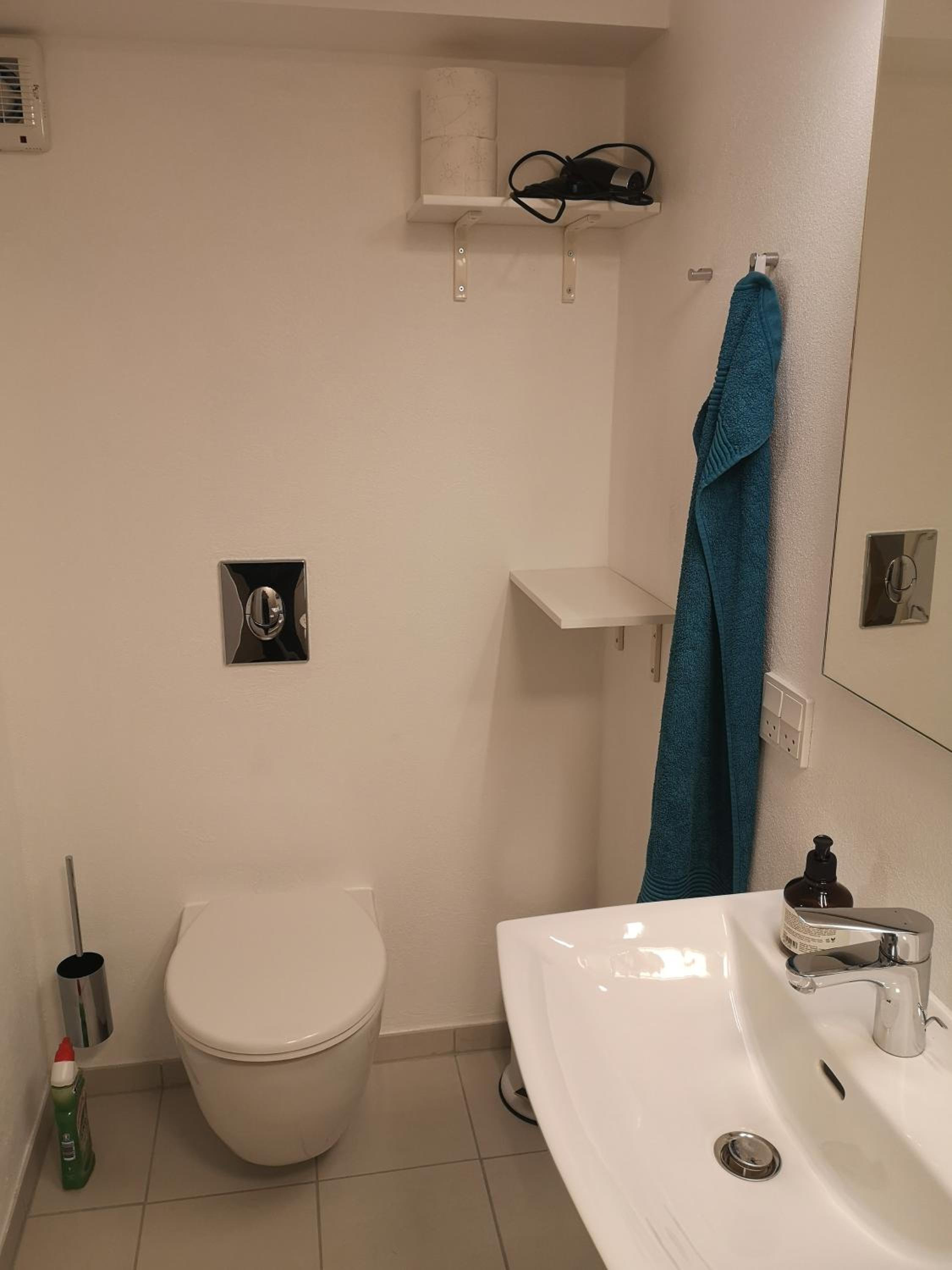 Double or Twin Room - Photo 4