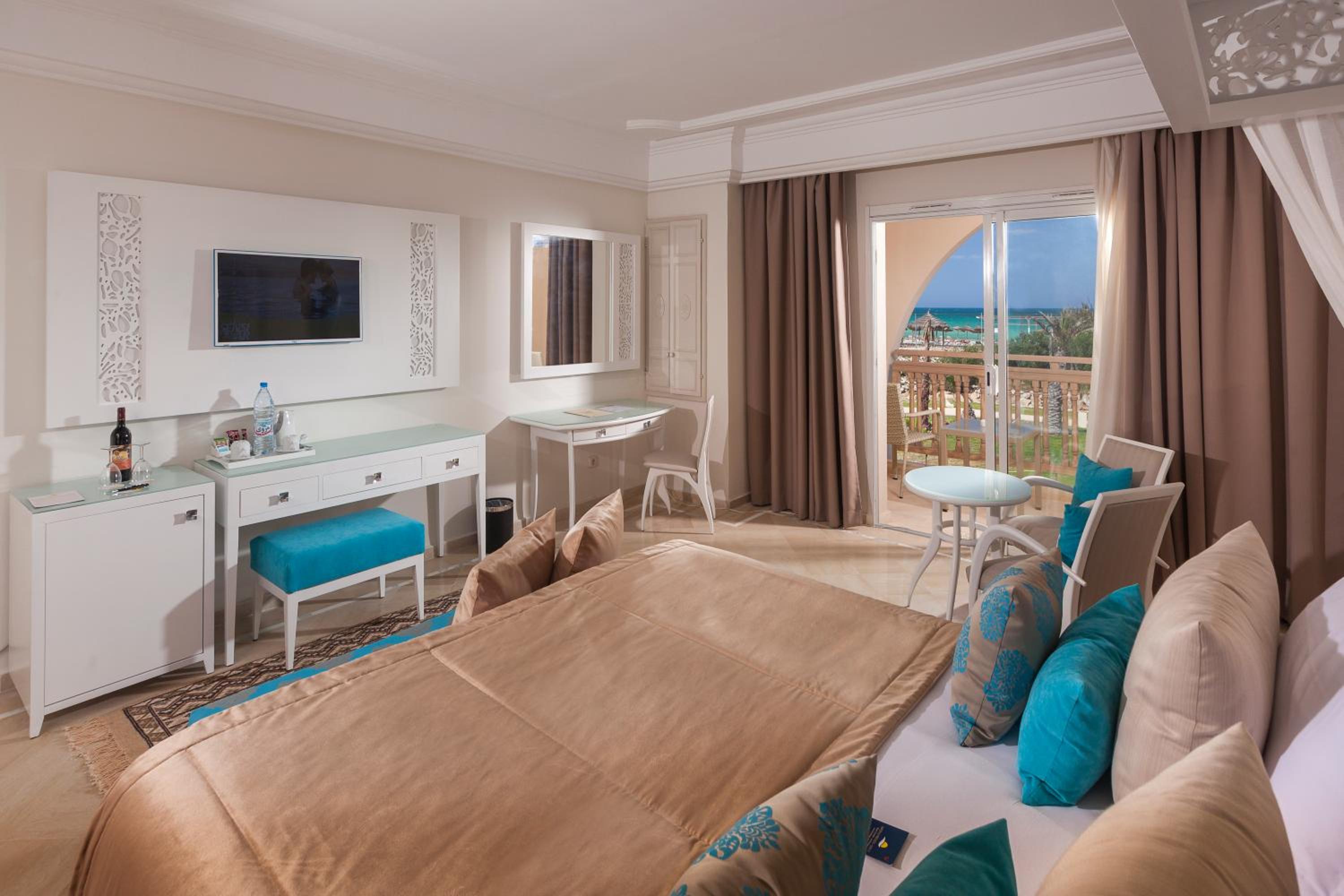 Double Room with Sea View - Photo 7