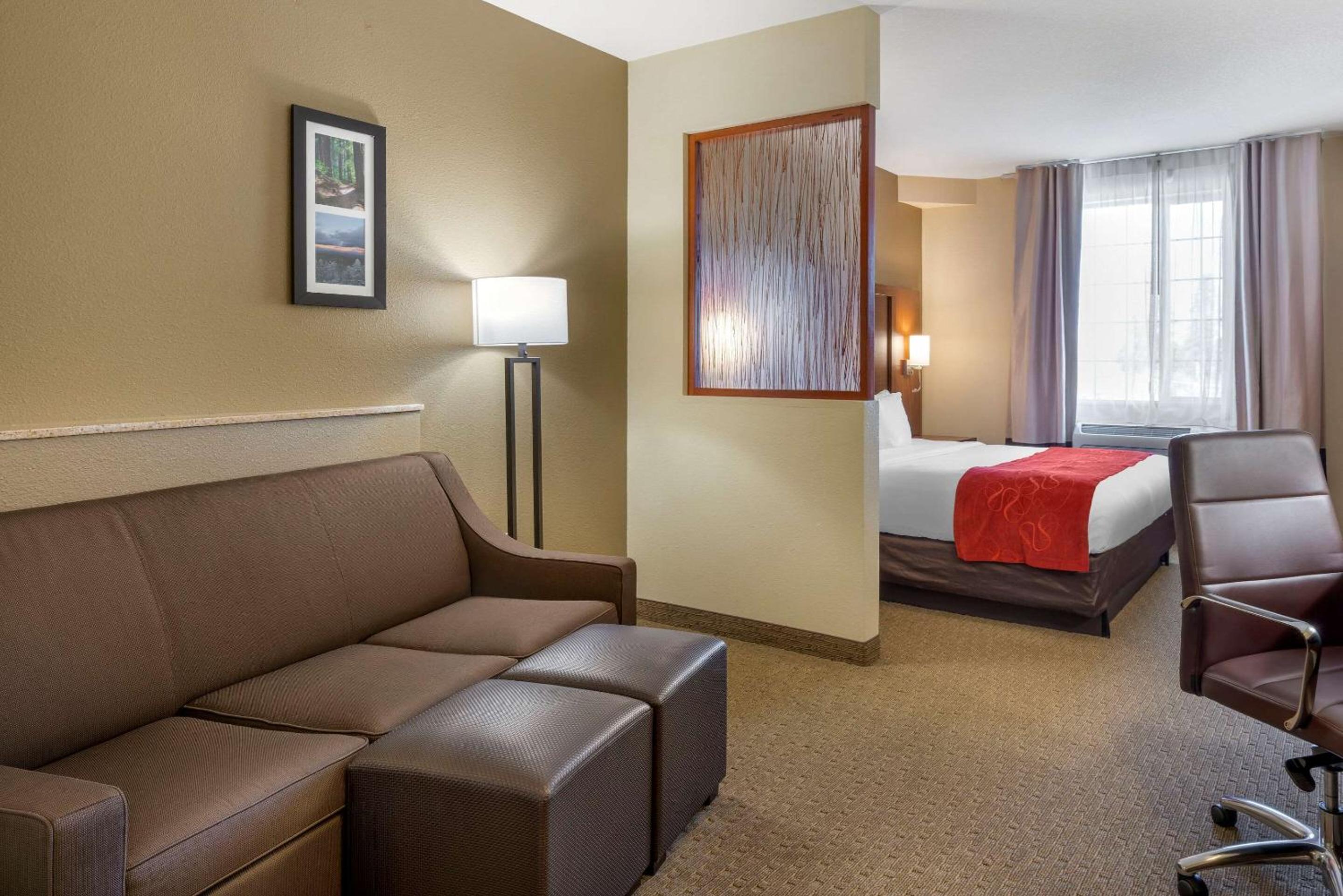 King Suite - Photo 1