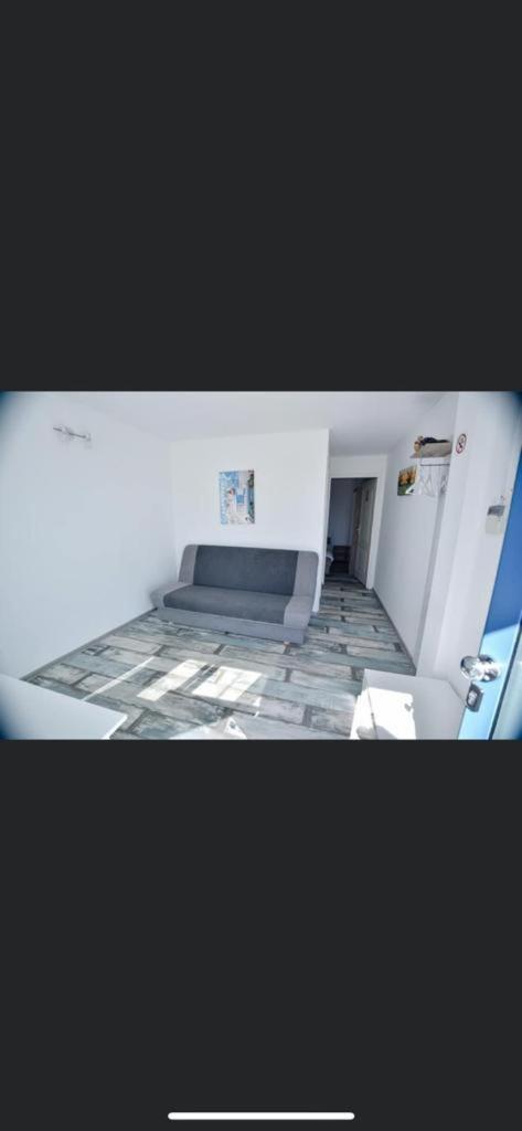 Family Room photo 2