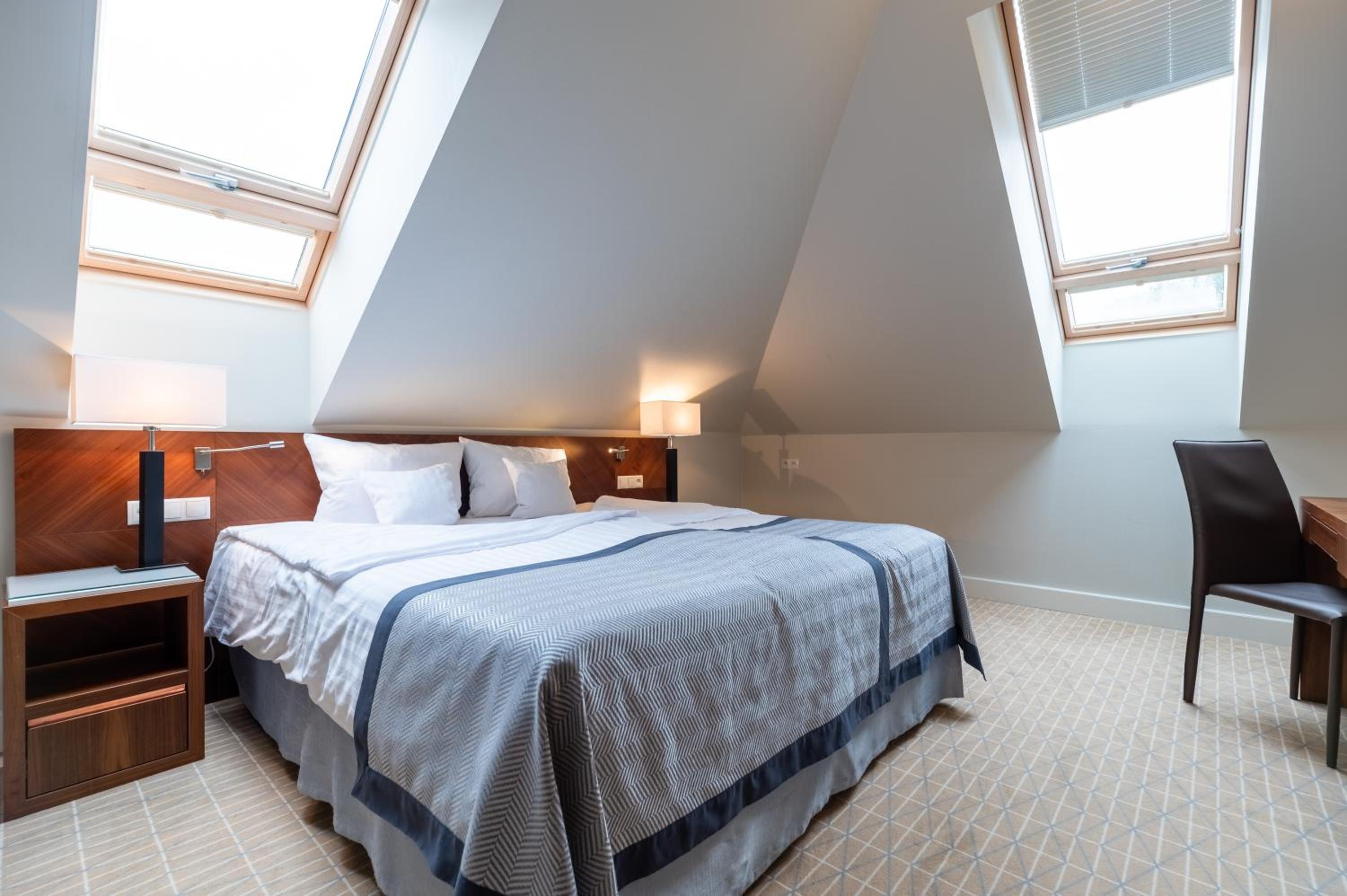 Standard Double or Twin Room photo 2