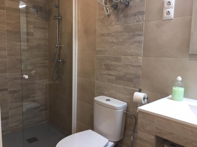 Double Room with Extra Bed photo 2