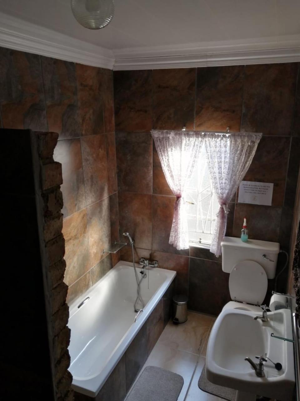 Deluxe Double Room - Photo 4