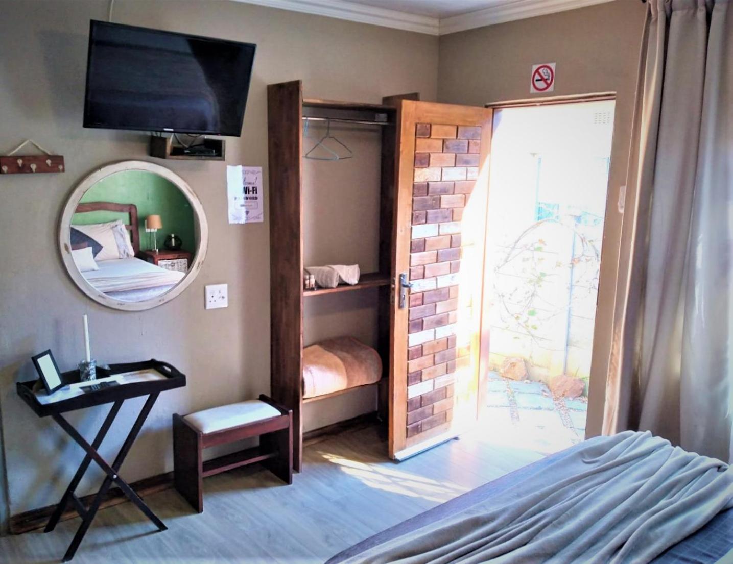 Deluxe Double Room - Photo 5