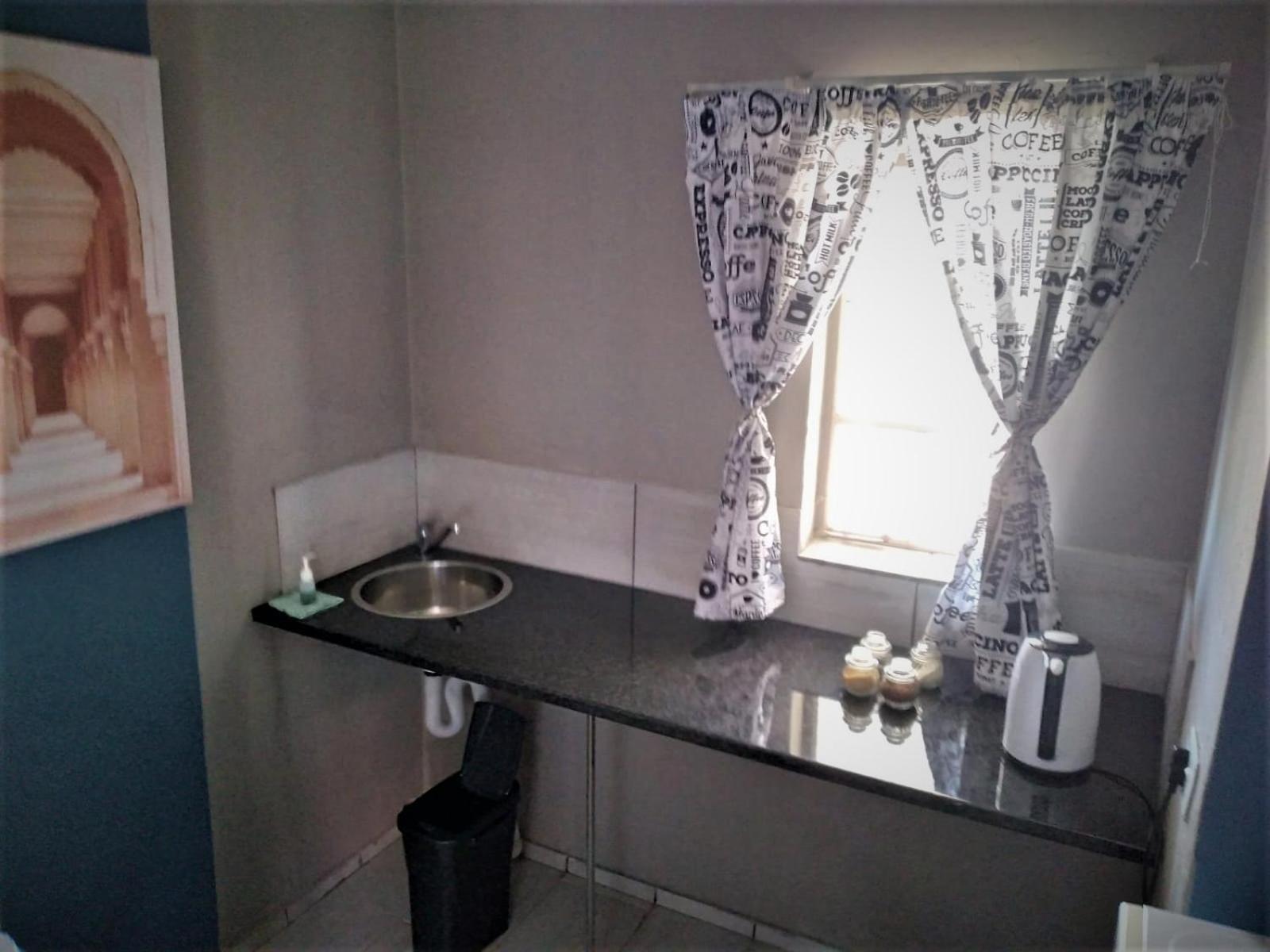 Double or Twin Room photo 2