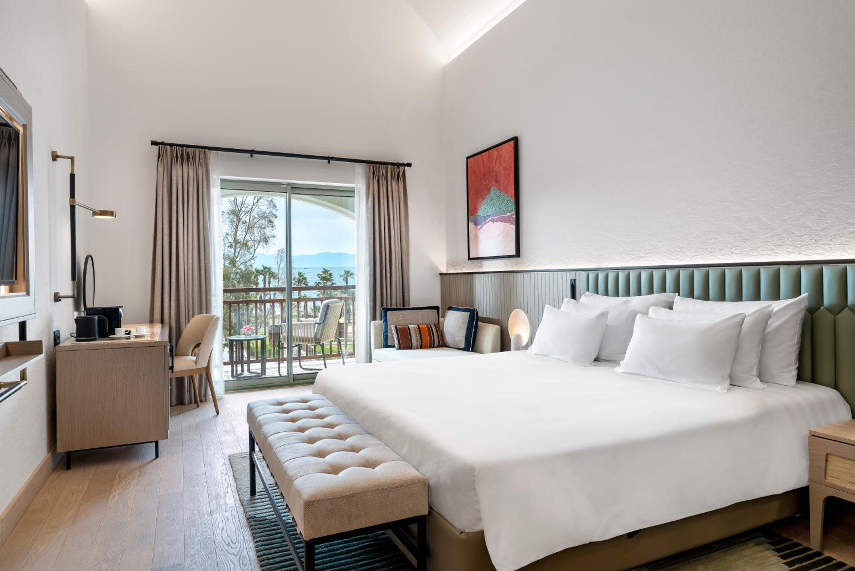 Collection Premium Room with Sea View and Balcony - Photo 2