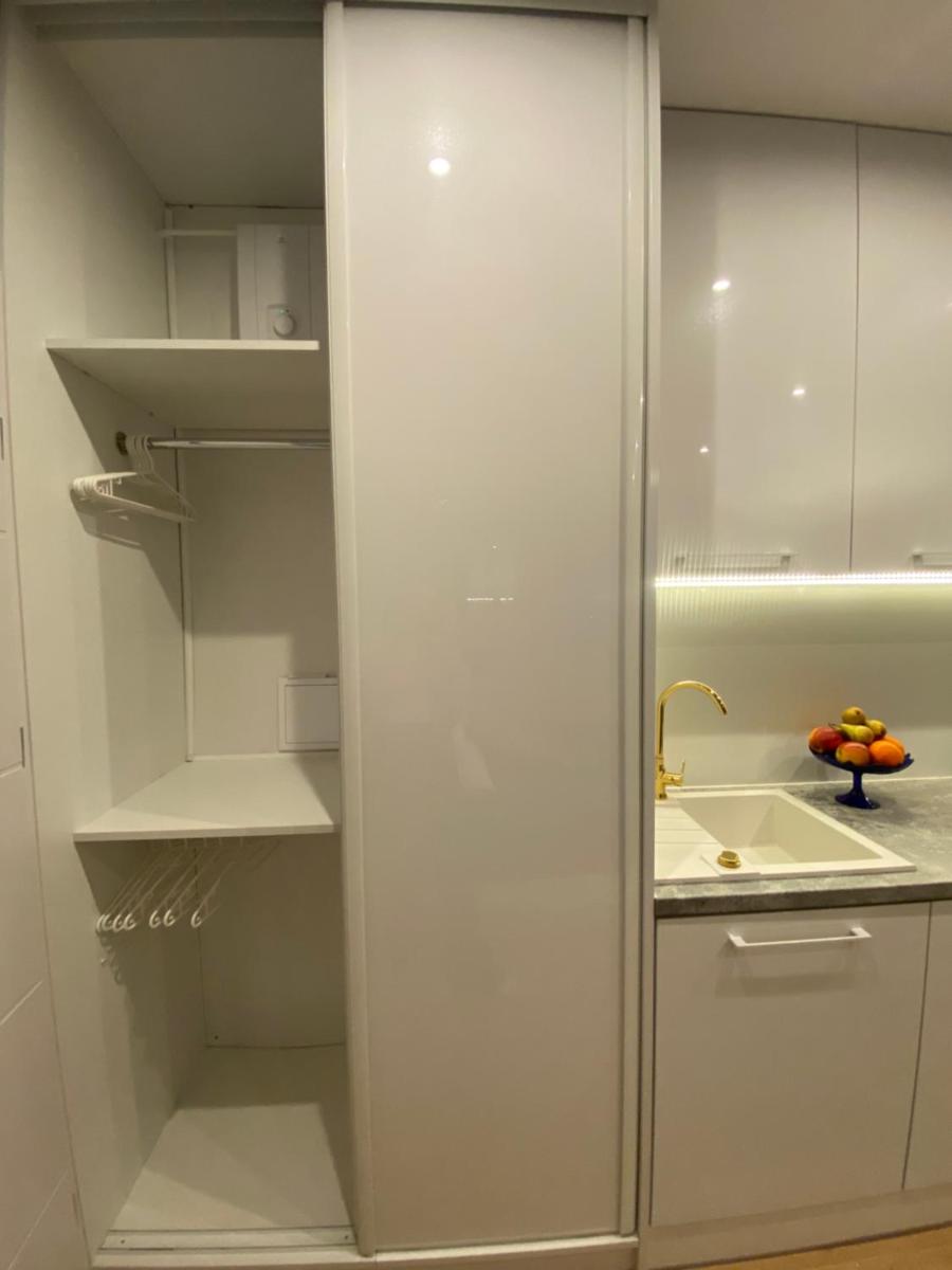 One-Bedroom Apartment - Photo 10