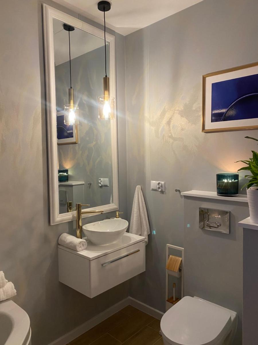 One-Bedroom Apartment - Photo 6
