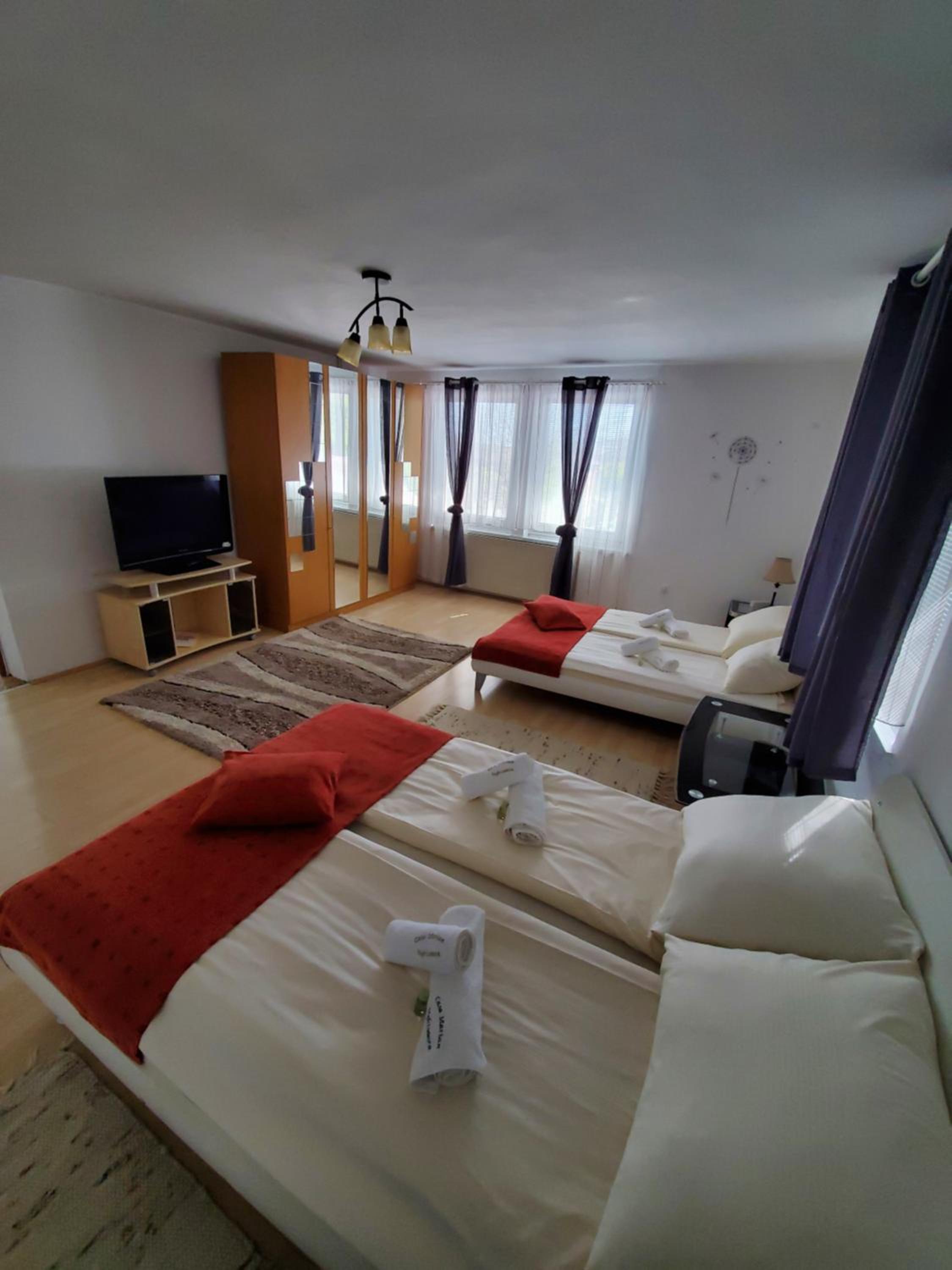 Family Room with Terrace - Photo 5