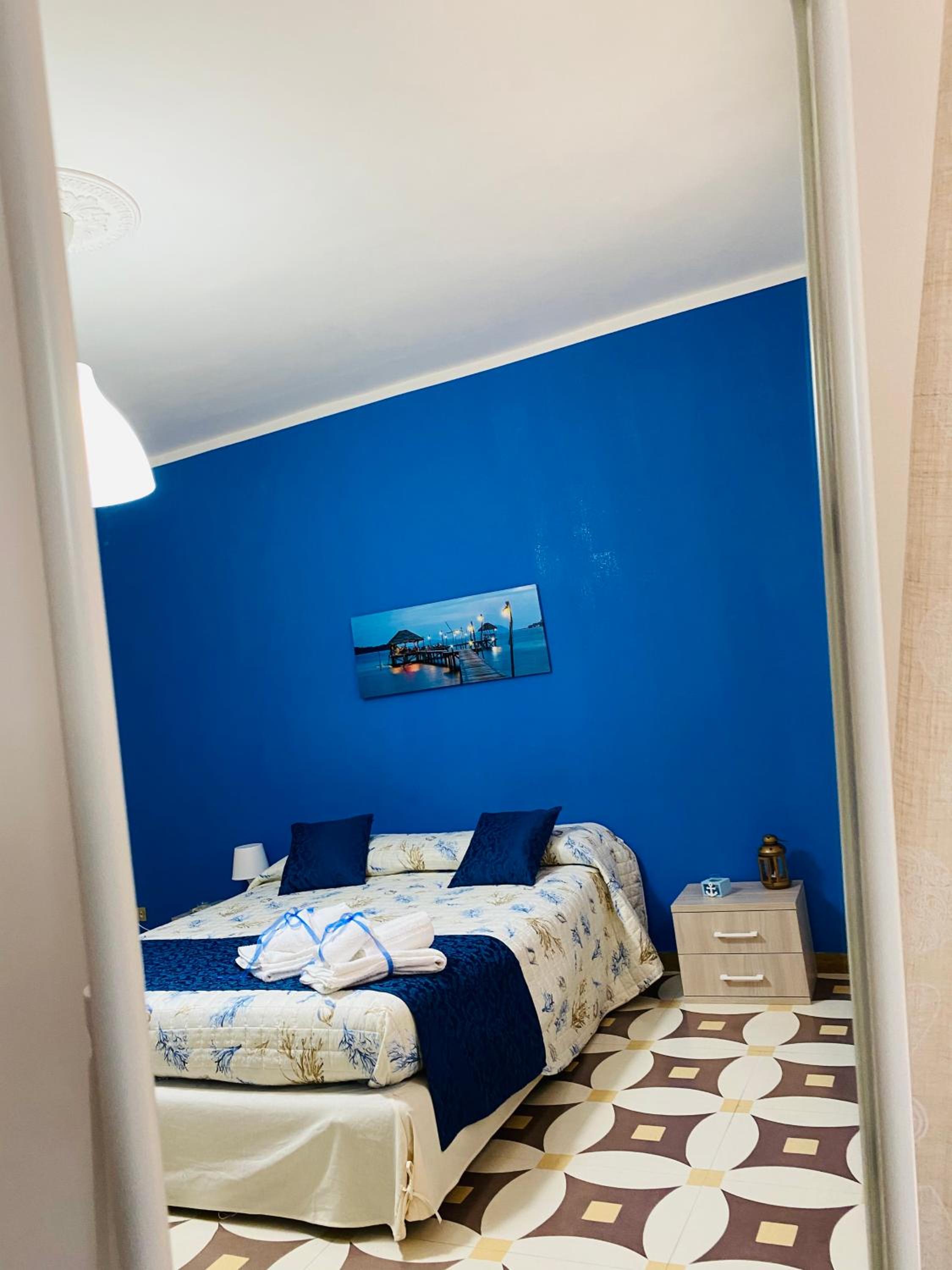 Queen Room - Photo 12