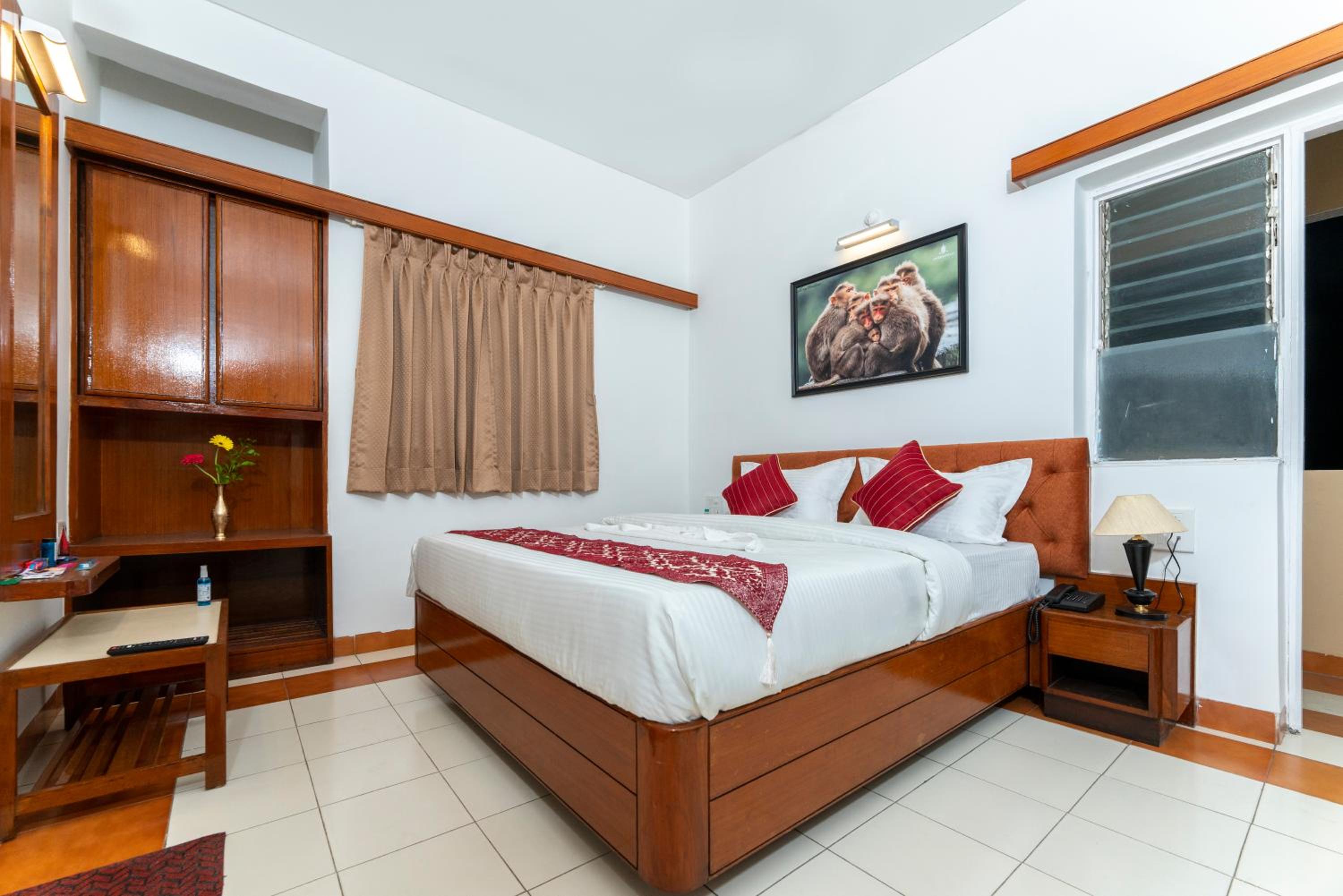 Deluxe Room - Photo 3