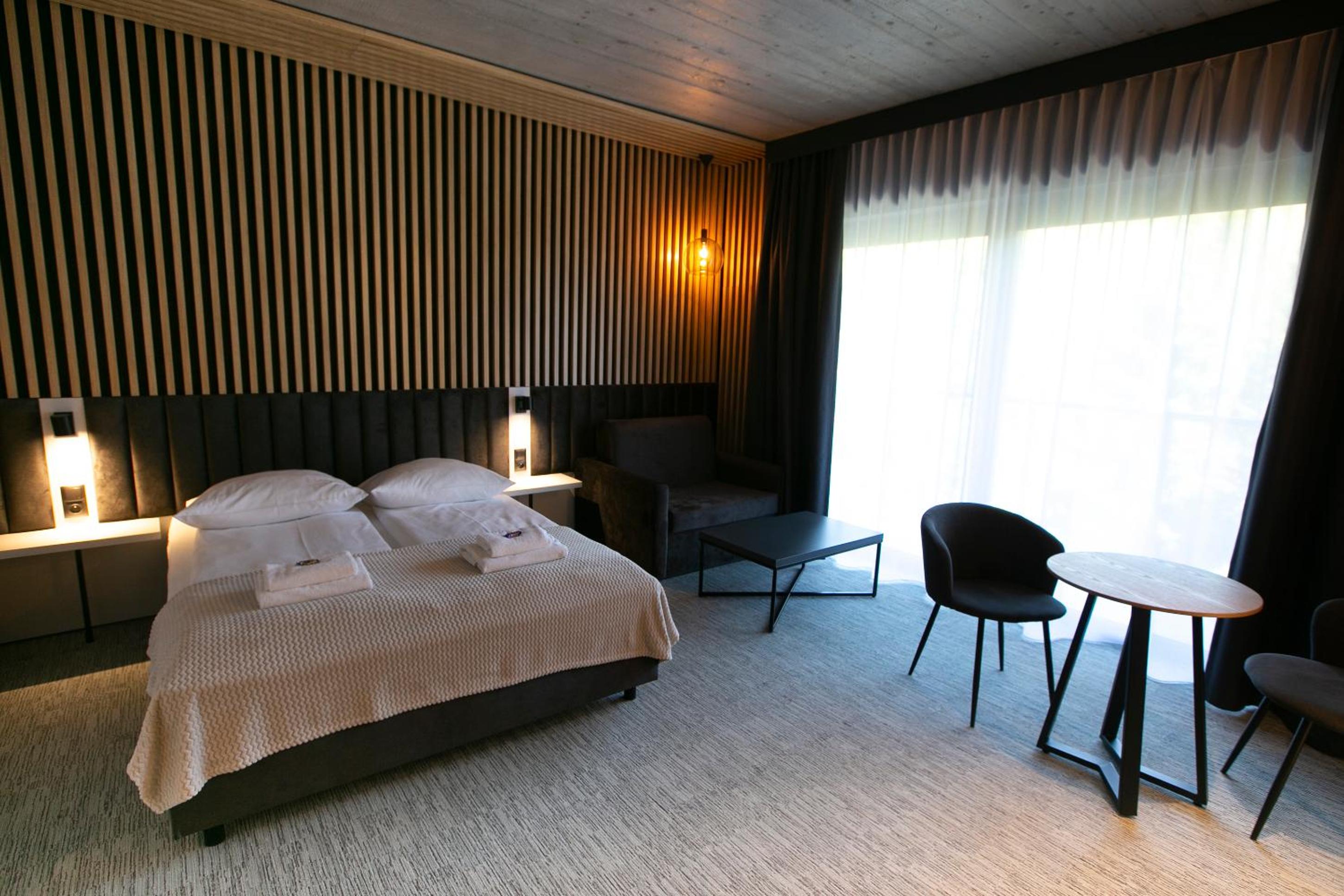 Deluxe Double Room with Balcony - Photo 1