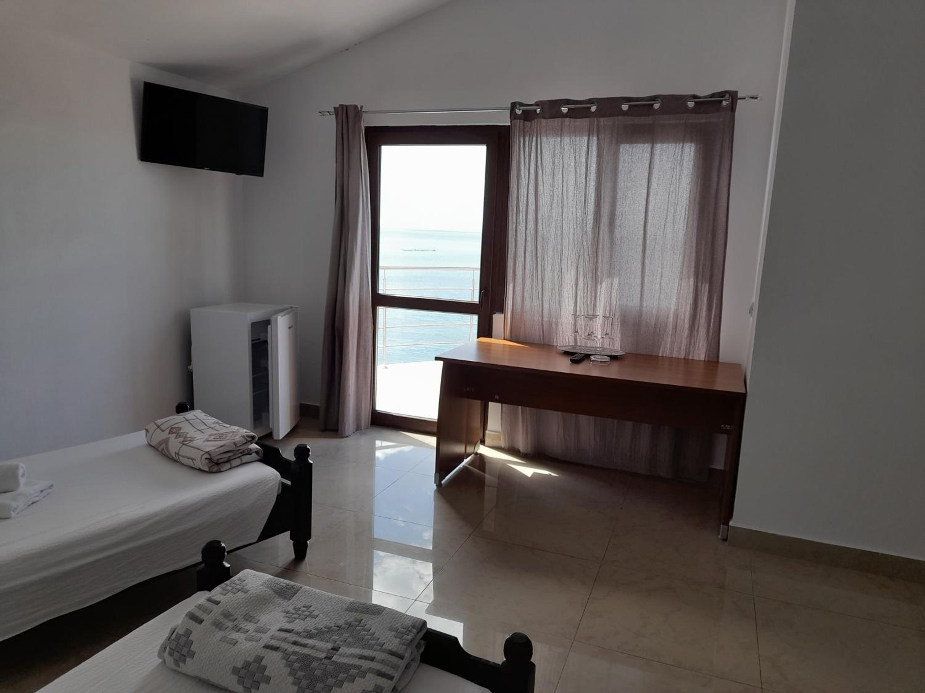 Quadruple Room with Terrace photo 3