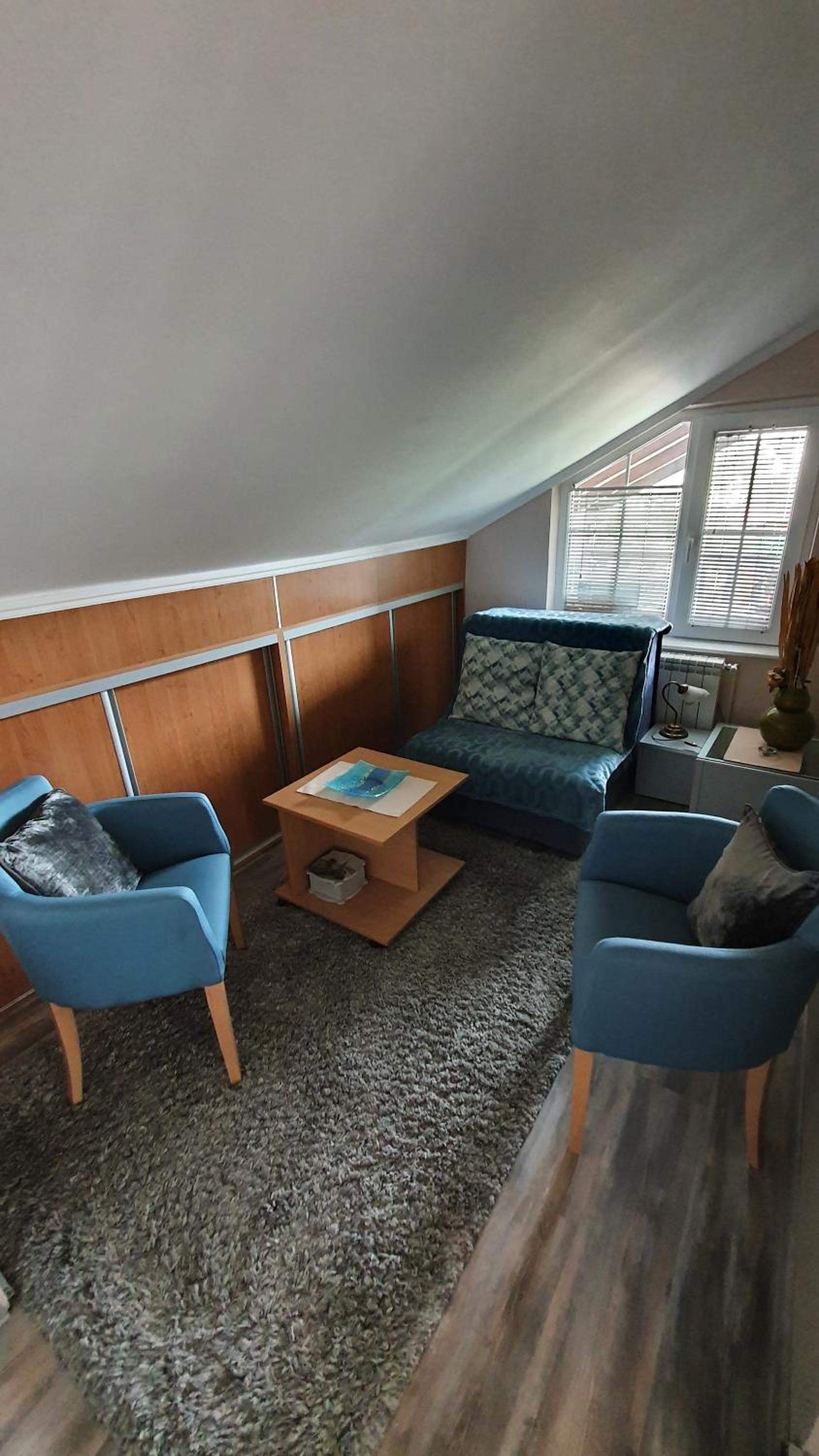 Apartment with Balcony photo 3