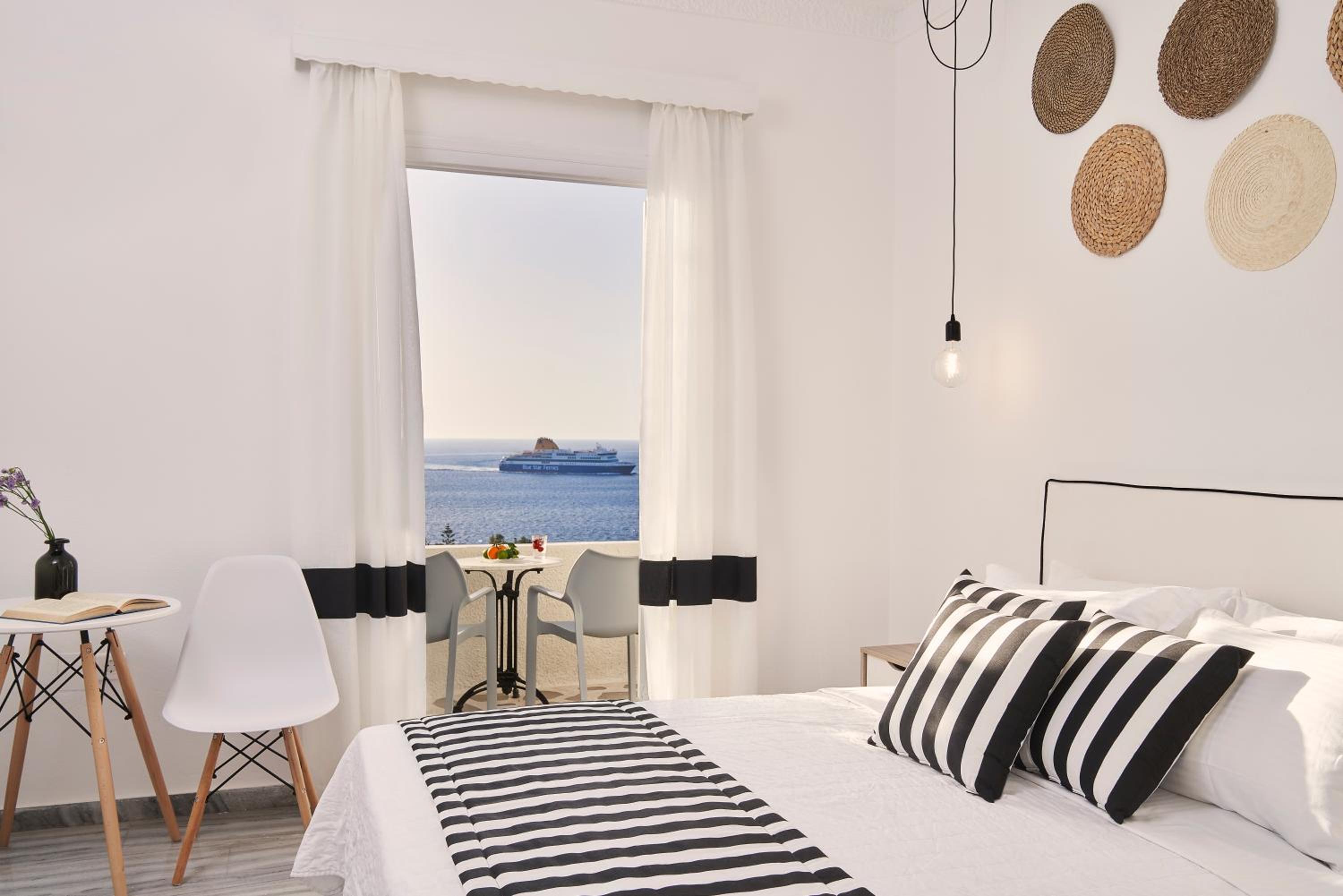 Standard Sea View Room - Photo 6
