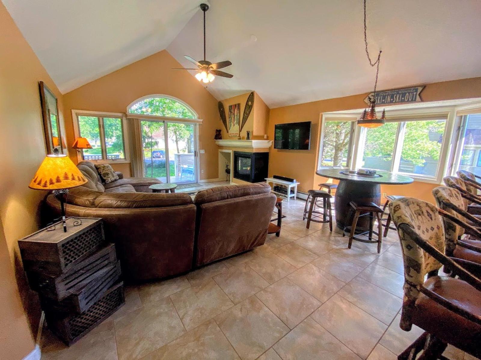 Three-Bedroom Villa photo 1