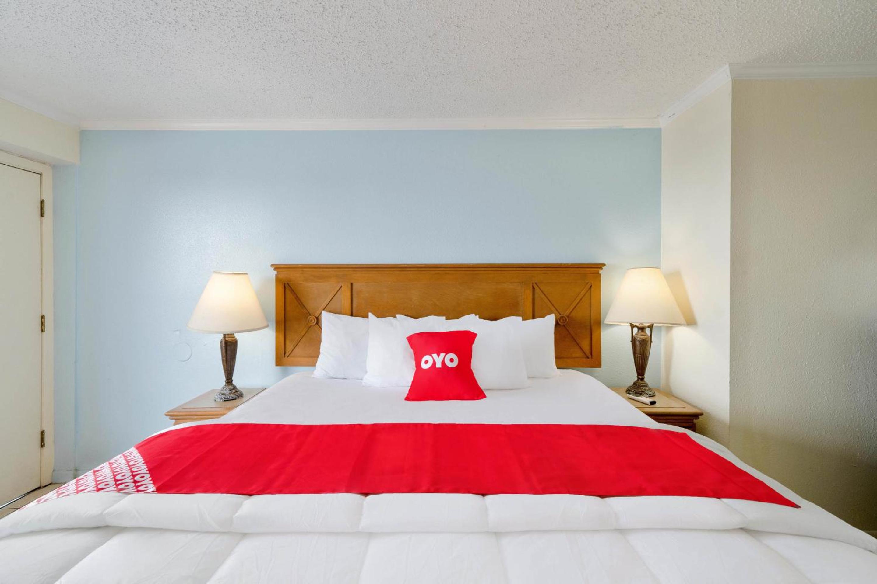King Bed photo 2