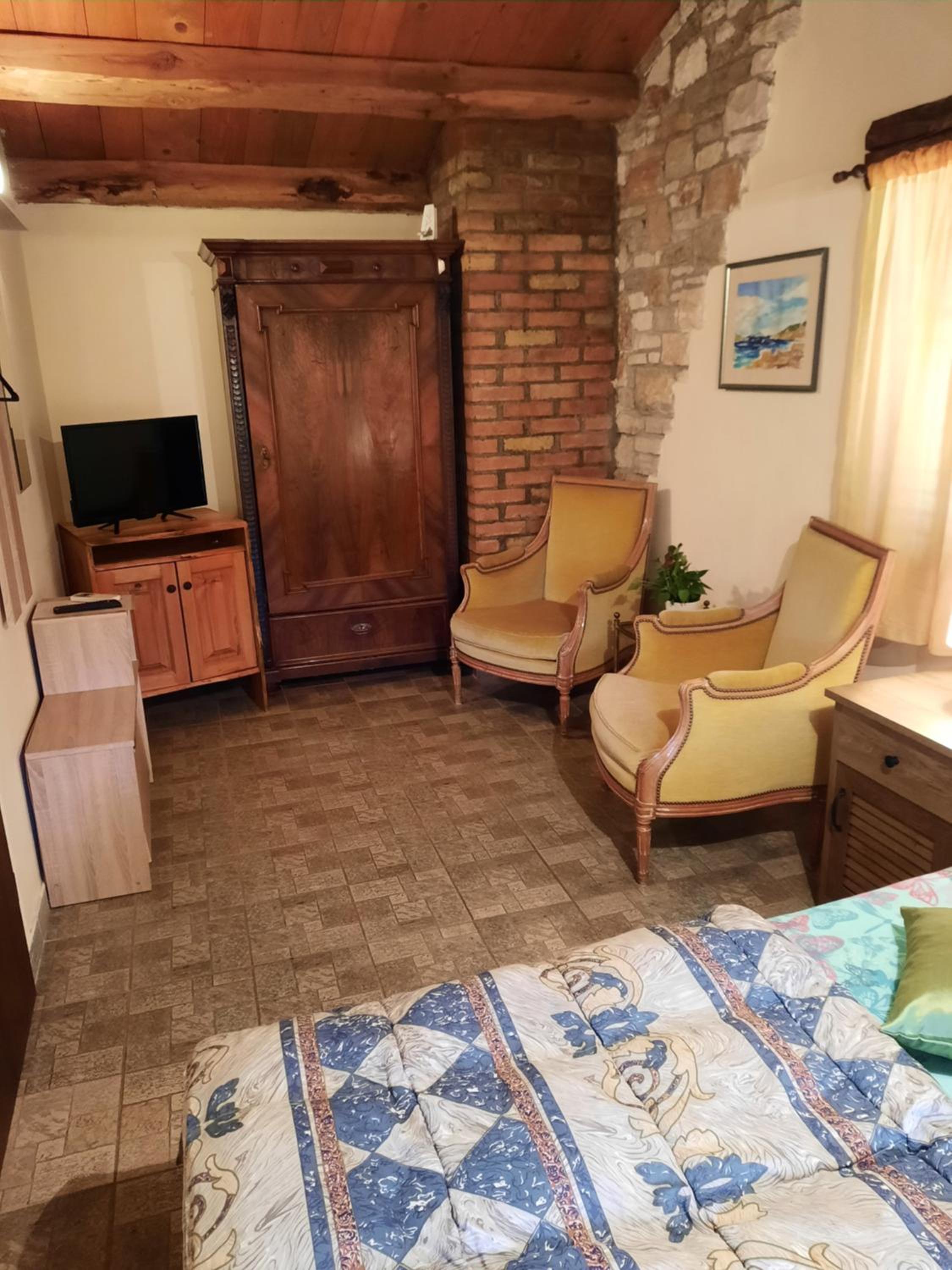 Economy Double Room photo 2